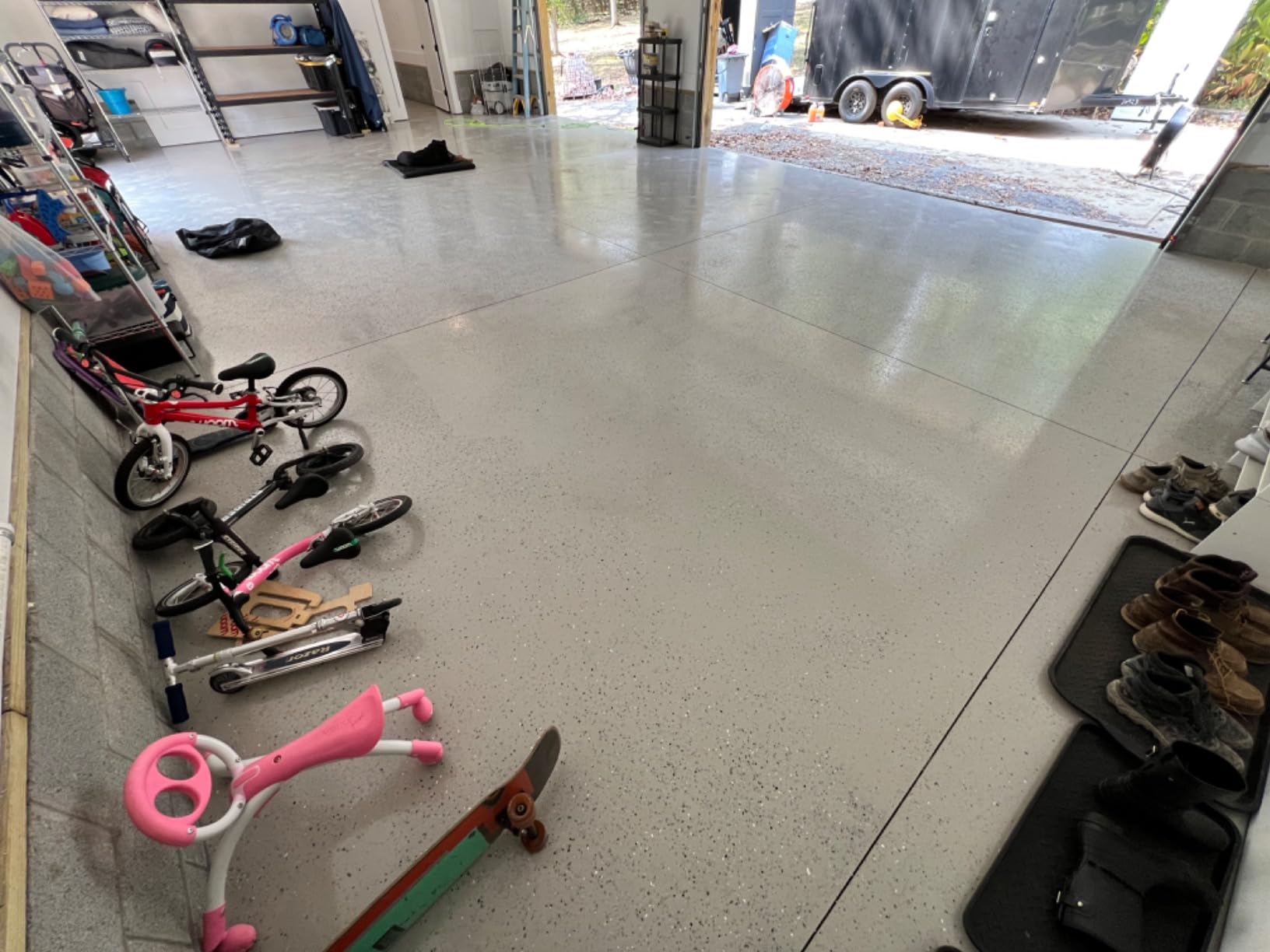 Rust-Oleum 292514 EPOXYSHIELD Premium Clear Garage Floor Coating Kit, 2.5 Car, Gloss Clear customer photo 2