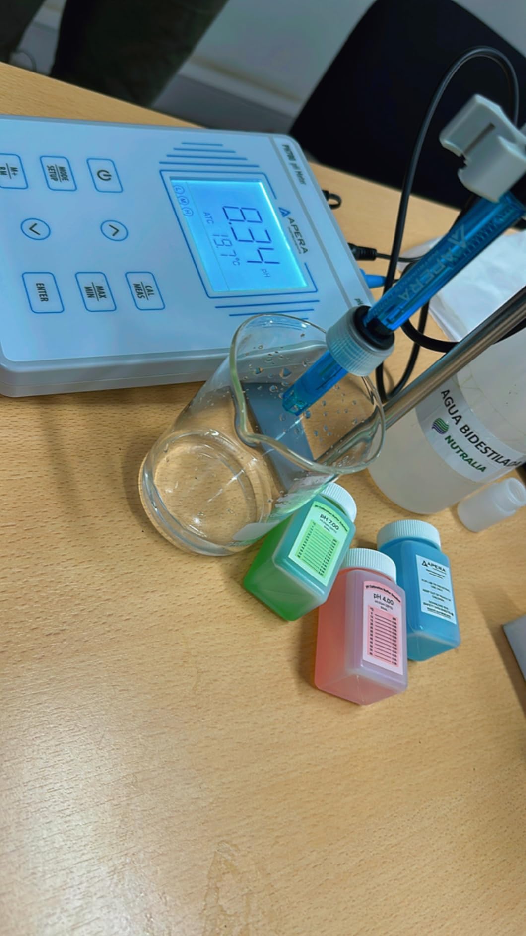 Apera Instruments AI501 PH700 Benchtop Lab pH Meter, 0.01 pH Accuracy, 1-3 Points Auto Calibration, 3-in-1 pH/Temp Electrode customer photo 1