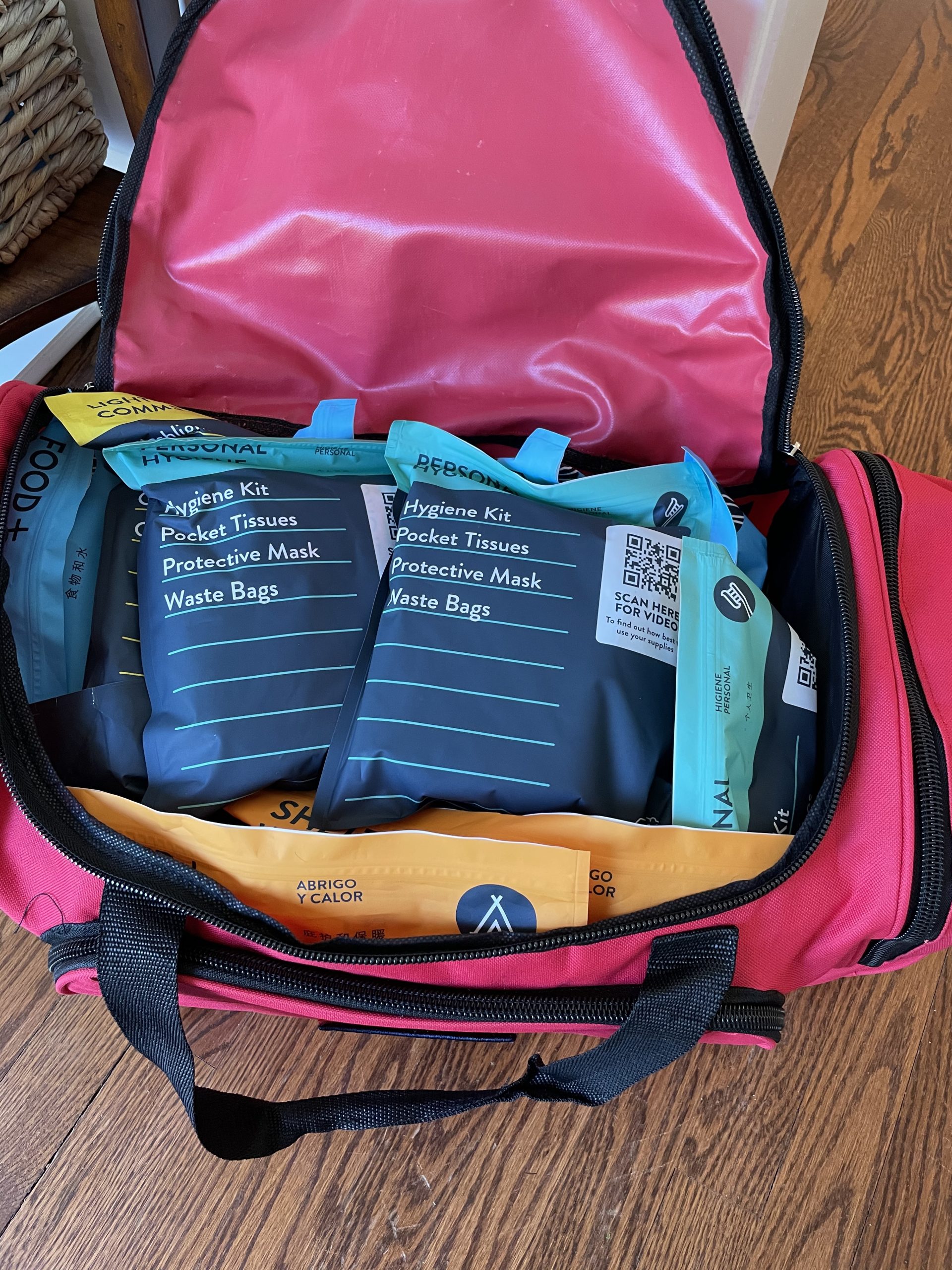 Complete Earthquake Bag - 3 Day Emergency kit for Earthquakes, Hurricanes, Wildfires, Floods + Other disasters customer photo 1
