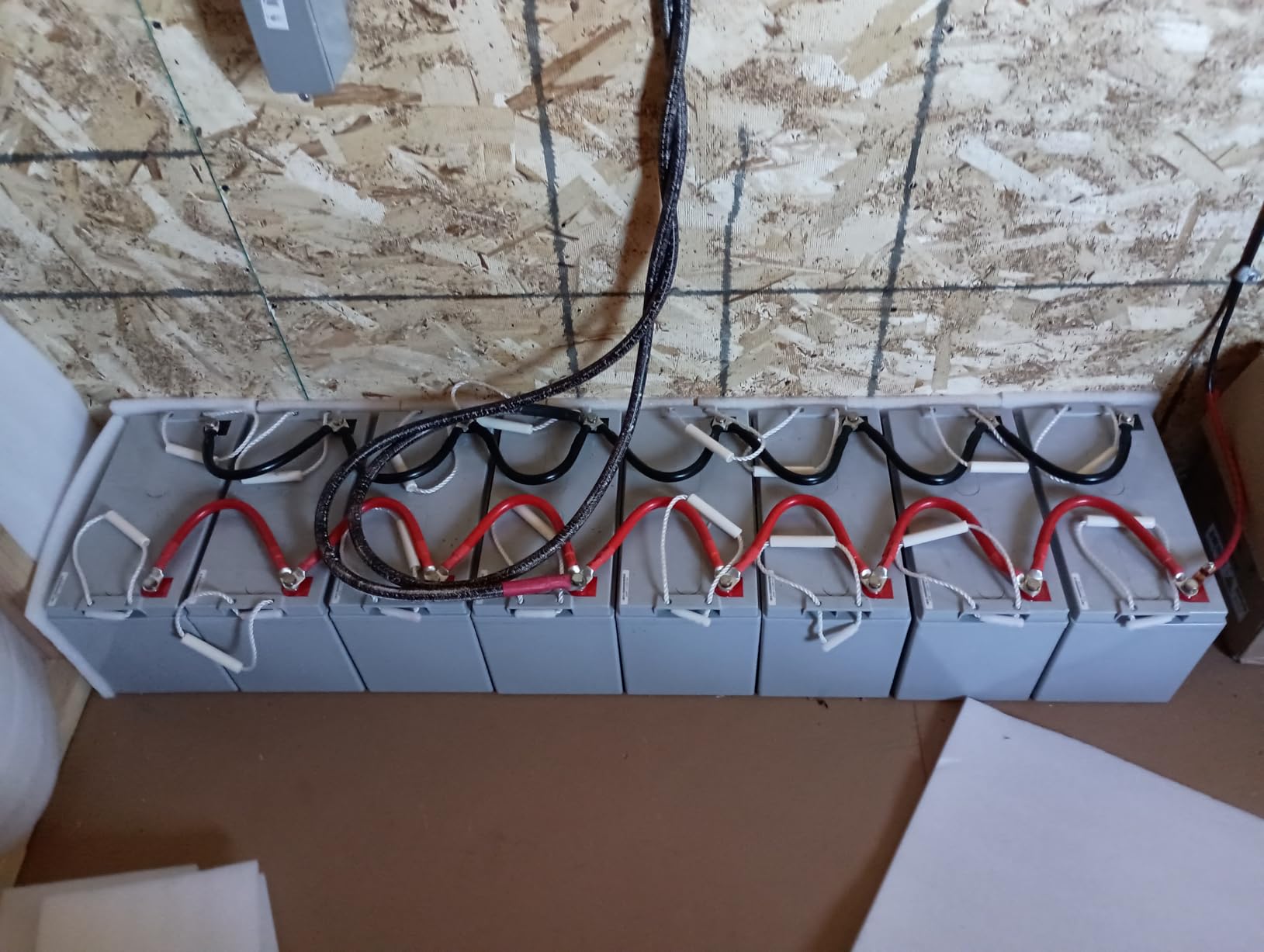 Renogy Deep Cycle AGM 12 Volt 100Ah Battery, 3% Self-Discharge Rate, 1100A Max Discharge Current, Maintenance-Free customer photo 2
