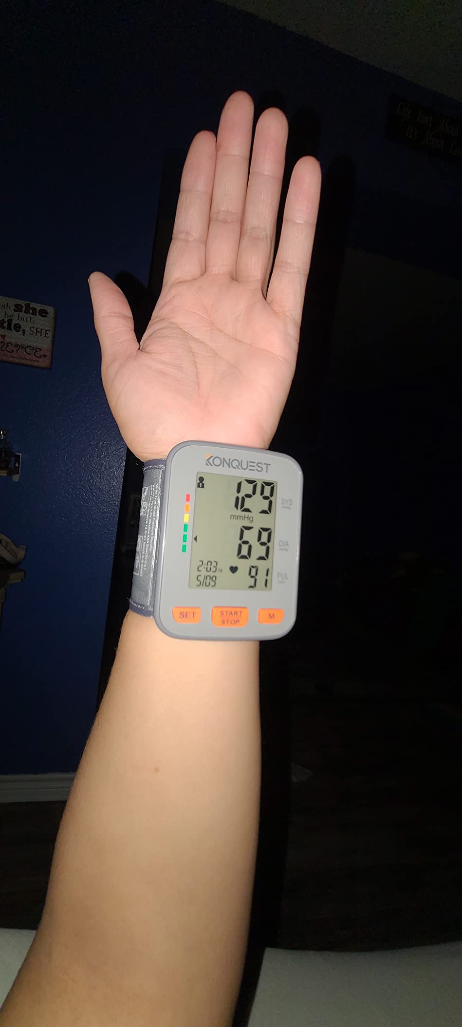 Konquest KBP-2910W Automatic Wrist Blood Pressure Monitor - Accurate - Adjustable Cuff, Large Screen Display - Portable Case - Irregular Heartbeat Detector - Tensiometro customer photo 2