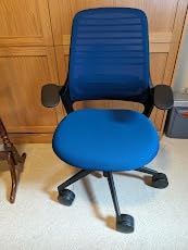 Steelcase Series 1 Office Chair - Ergonomic Work Chair with Wheels for Carpet - Helps Support Productivity - Weight-Activated Controls, Back & Arm Support - Easy Assembly - Graphite customer photo 1