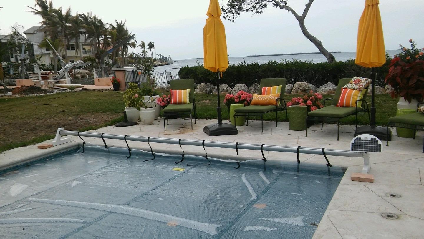 Automatic Motorized Solar Blanket Cover Reel/Roller for Rectangular in-ground Swimming Pools up to 20x40' - Solar Battery Powered, Click-of-Button Simple Operation customer photo 1