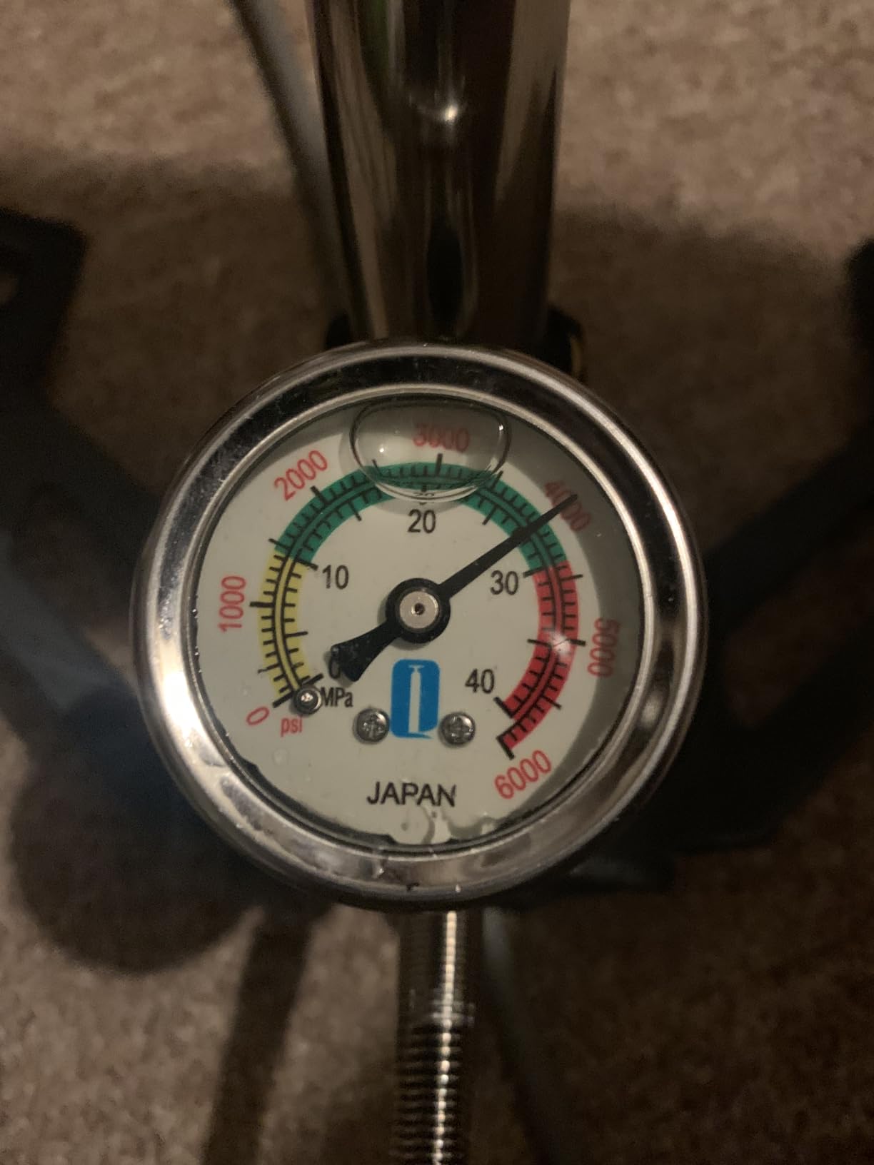 VEVOR High Pressure Hand Pump 3 Stage Airgun PCP Filling Stirrup Pump (30MPA), Black customer photo 2