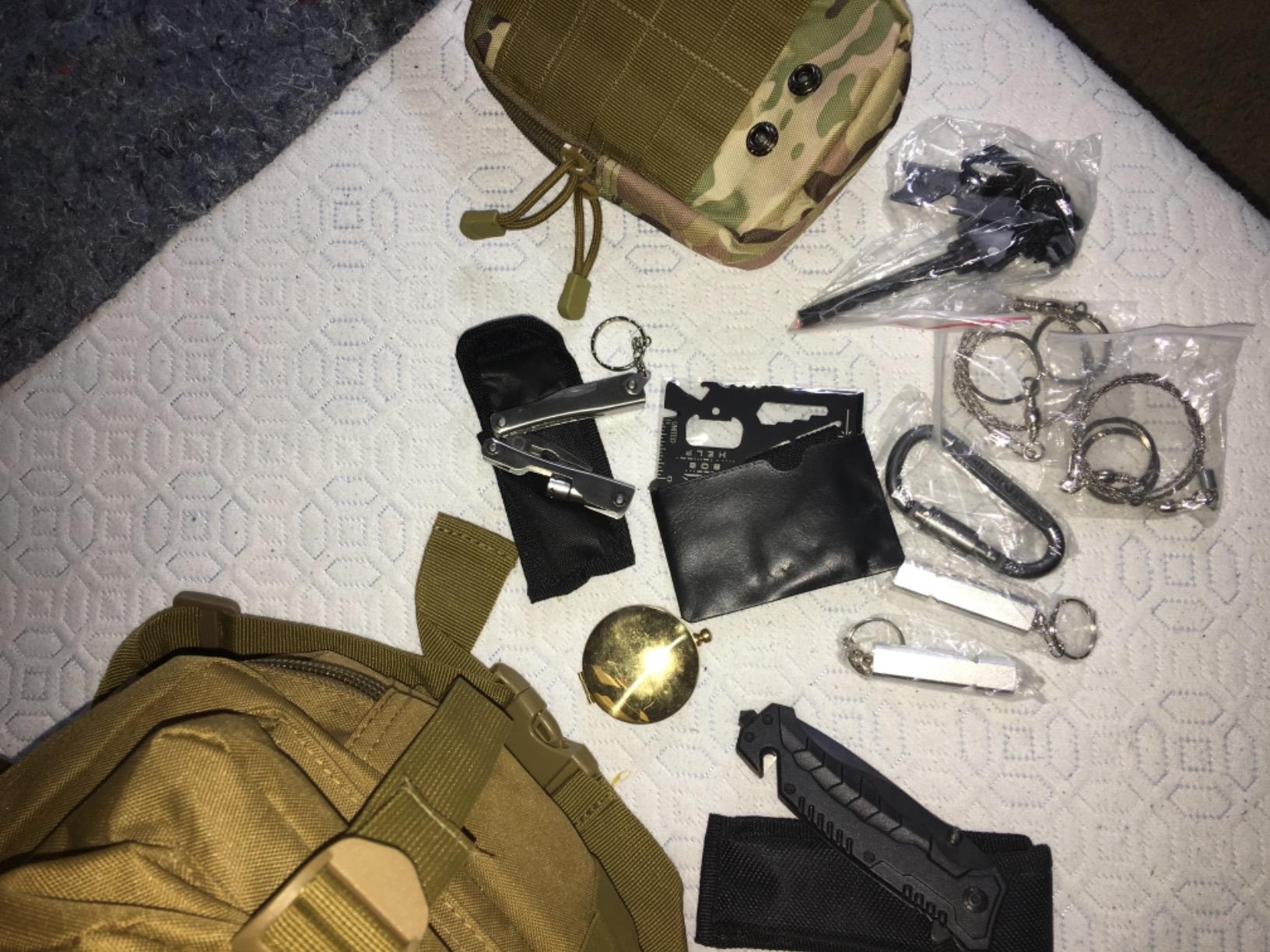 EVERLIT Complete 72 Hours Earthquake Bug Out Bag Emergency Survival Kit for Family. Be Prepared for Hurricanes, Floods, Tsunami, Other Disasters customer photo 1