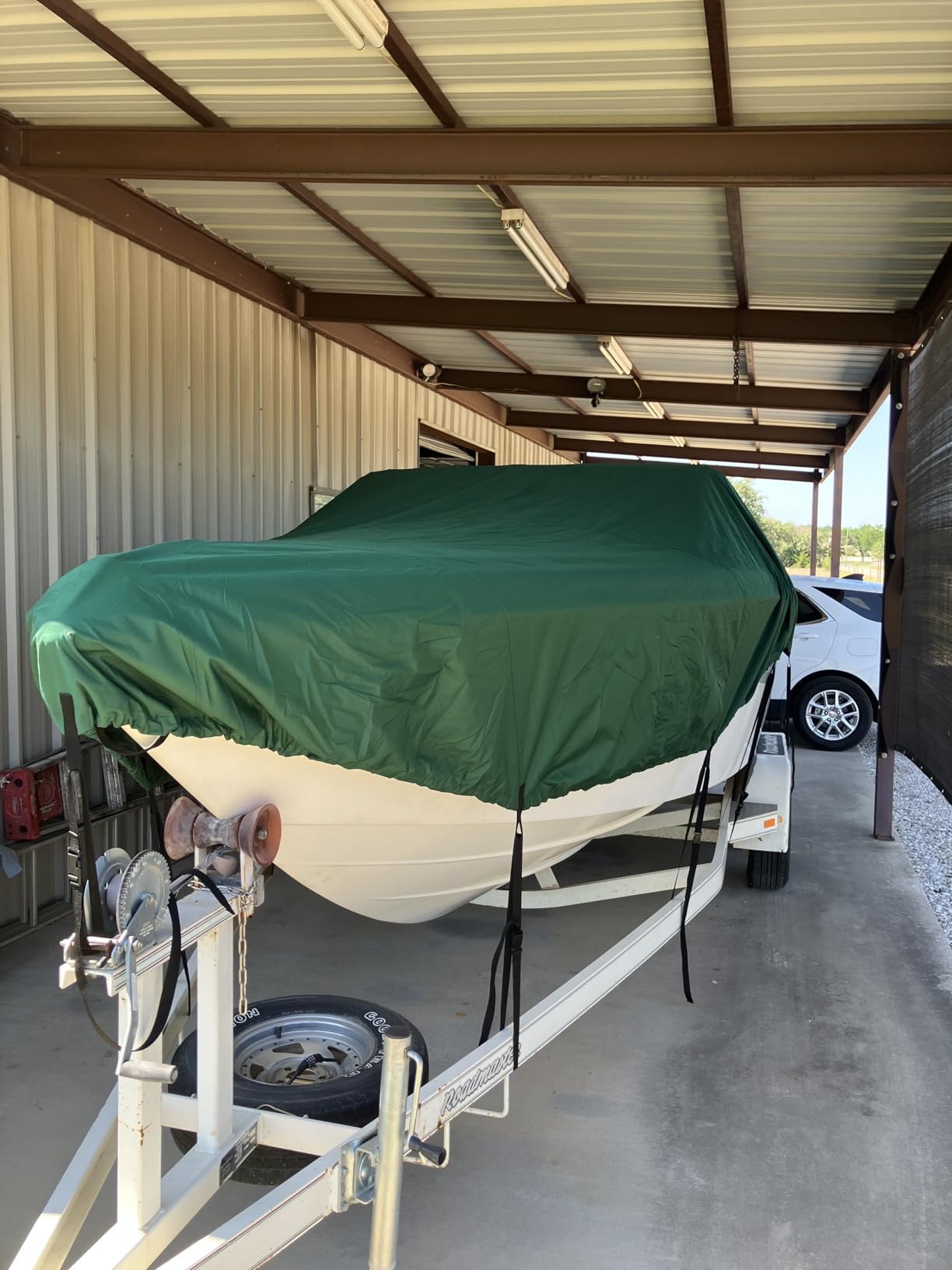 MSC Heavy Duty Oxford Polyester Made Trailerable Boat Cover, Fits V-Hull, Tri-Hull, Runabout Boat Cover (Model D - Length:17'-19' Beam Width: up to 96