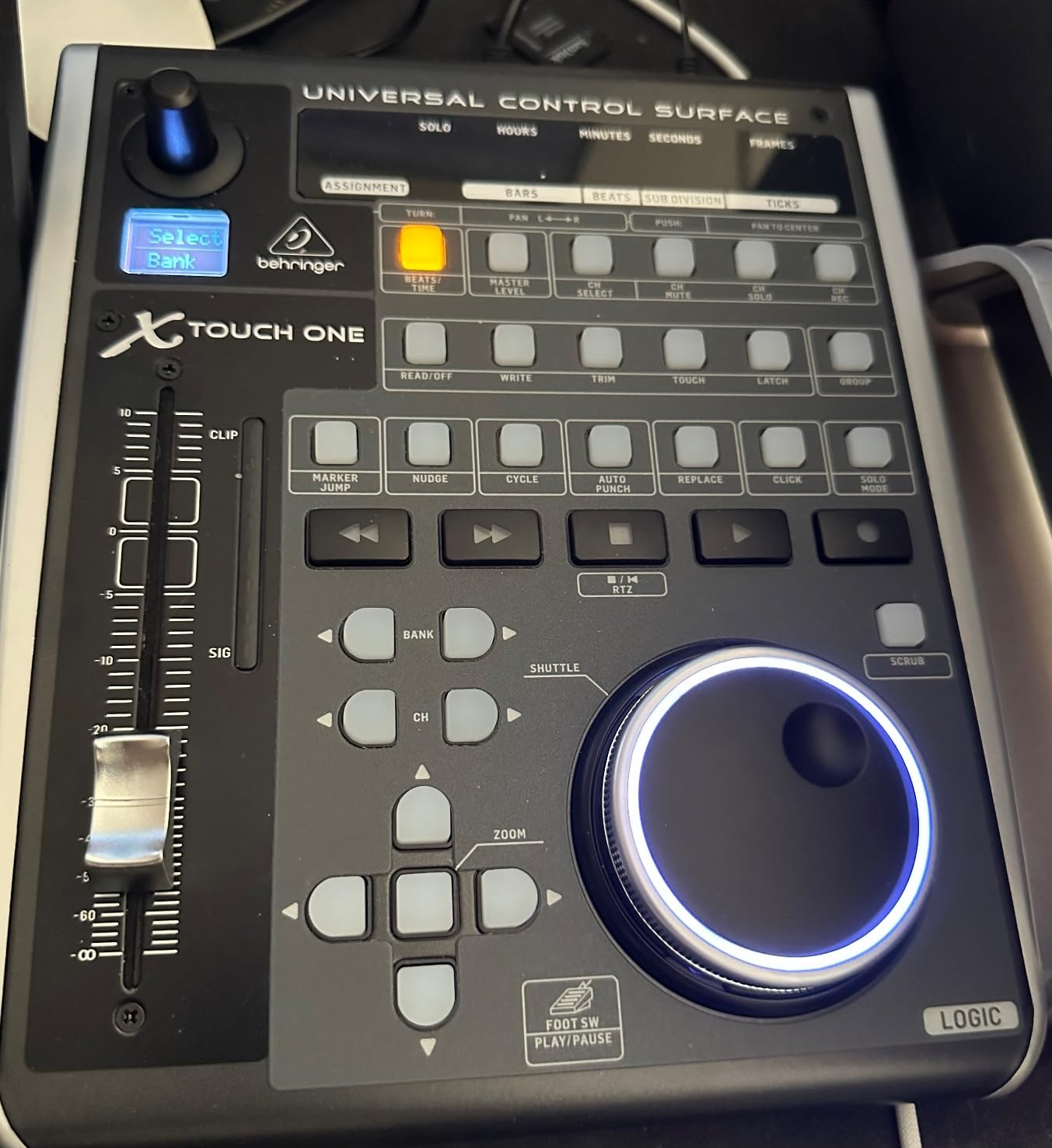 Behringer X-TOUCH ONE Universal Control Surface with Touch-Sensitive Motor Fader and LCD Scribble Strip customer photo 2