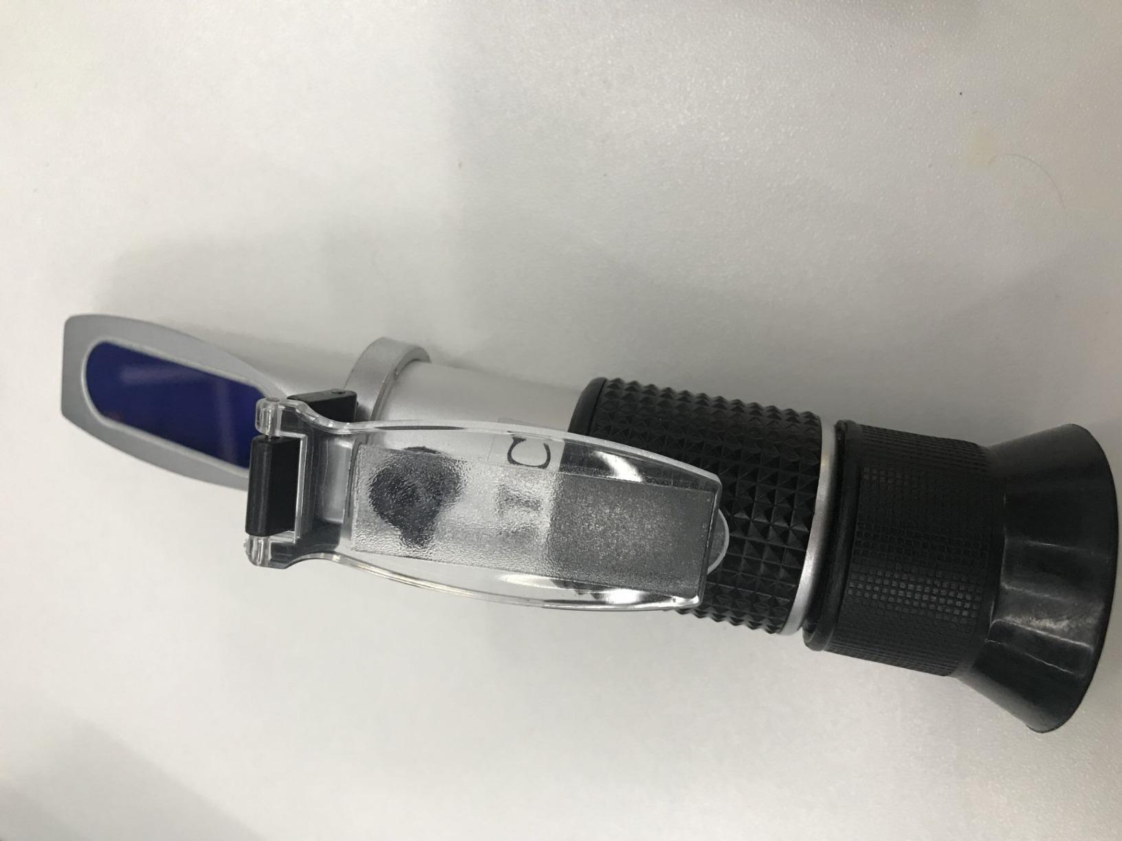 Honey Refractometer with ATC - Tiaoyeer Refractometer for Honey Moisture, Brix and Baume, 58-90% Brix Scale Range Honey Moisture Tester customer photo 1