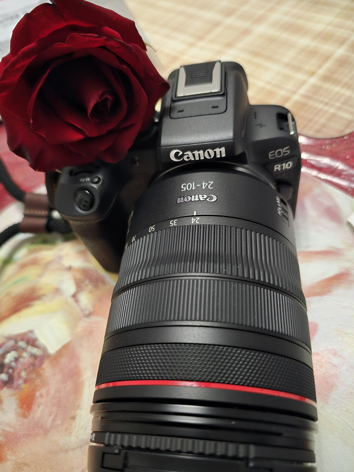 Canon RF 24-105mm f/4L IS USM Zoom Lens, Black - 2963C002 customer photo 2