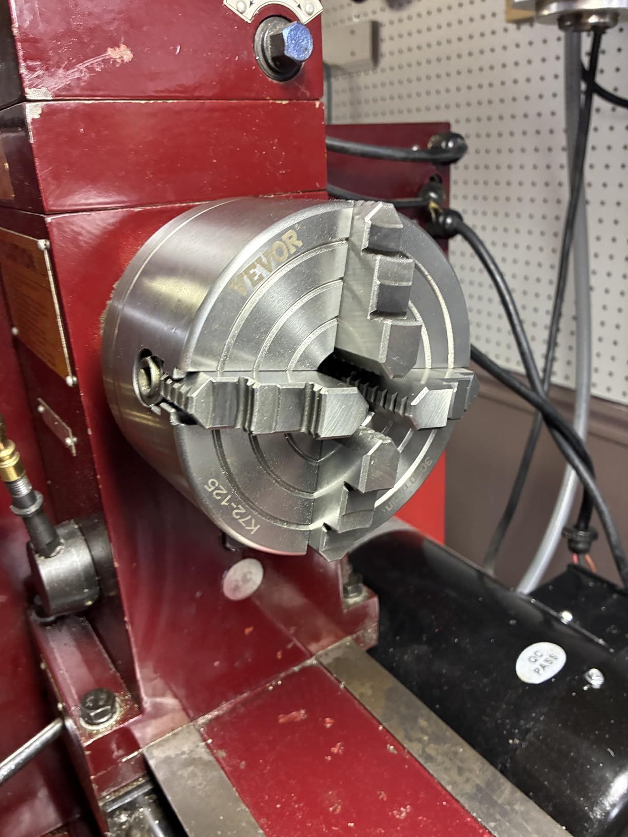 VEVOR K72-125 Lathe Chuck 5 Inch 4-Jaw Independent Reversible Jaw, Metal Lathe Chuck Turning Machine Accessories, for Lathes Machine customer photo 1