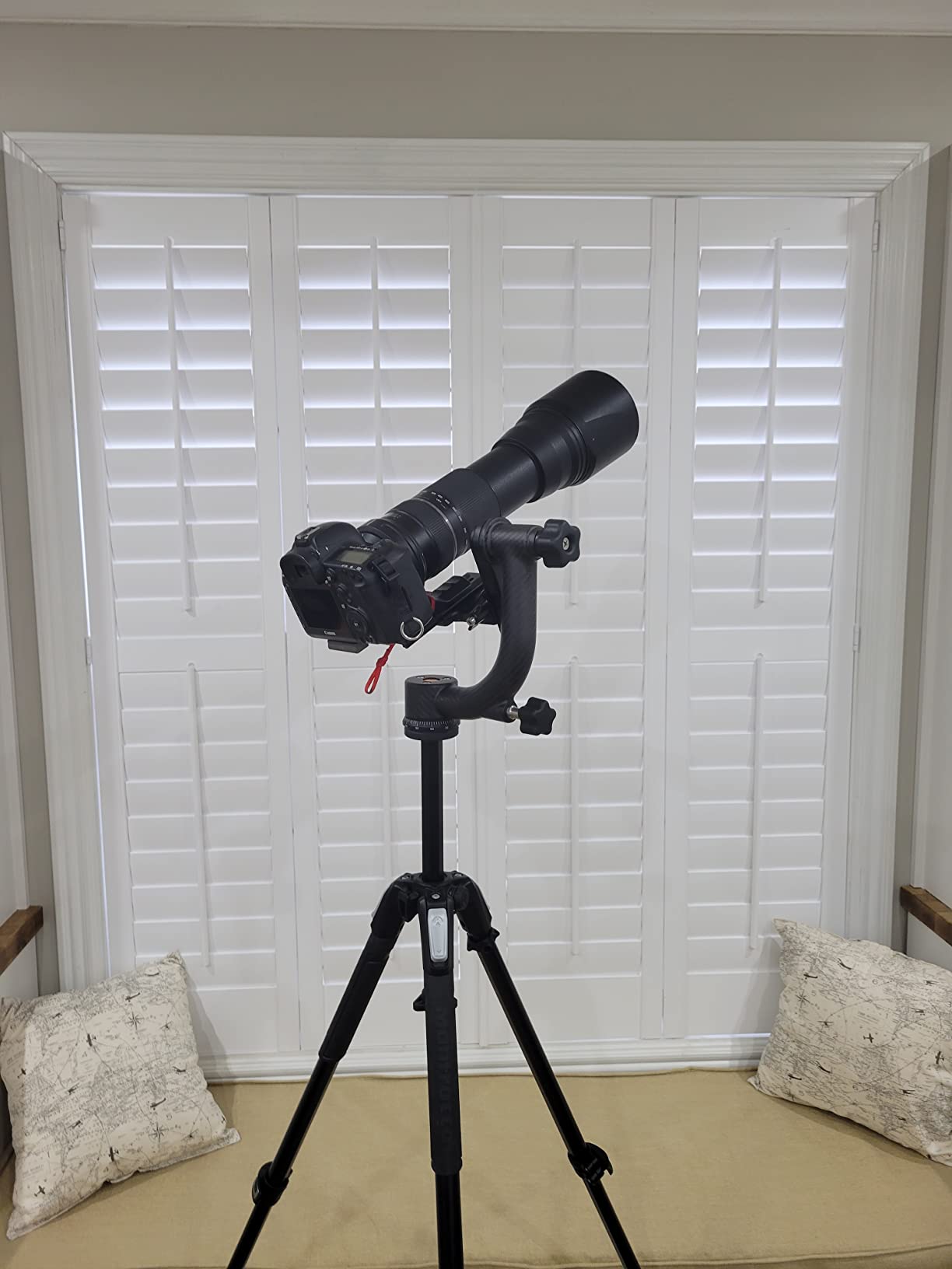 Movo GH800 MKII Carbon Fiber Professional Gimbal Tripod Head with Long and Short Arca-Swiss Quick-Release Plates - for Outdoor Bird/Wildlife Photography customer photo 2