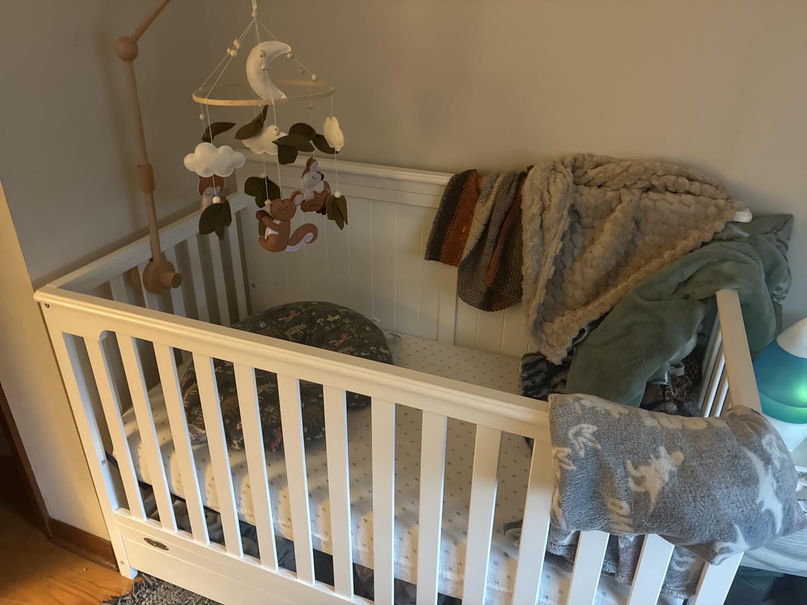 Graco Hadley 5-in-1 Convertible Crib with Drawer - GREENGUARD Gold Certified, Fits Standard Crib Mattress, Converts to Toddler Bed, Daybed and Full Bed, 4 Adjustable Mattress Heights (White) customer photo 1