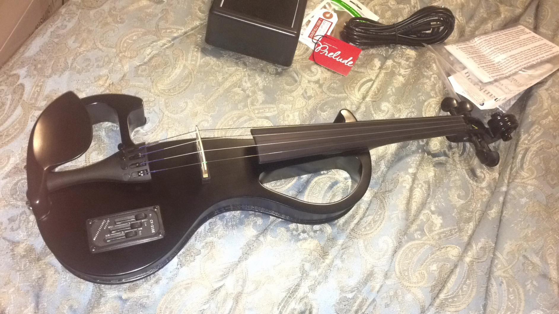 Electric Violin Bunnel Edge Outfit 4/4 Full Size (Clear) (BLACK) - With Carrying Case and Accessories - Mini Amp - Headphone Jack - Piezo Ceramic Pick-Up - from Kennedy Violins customer photo 2