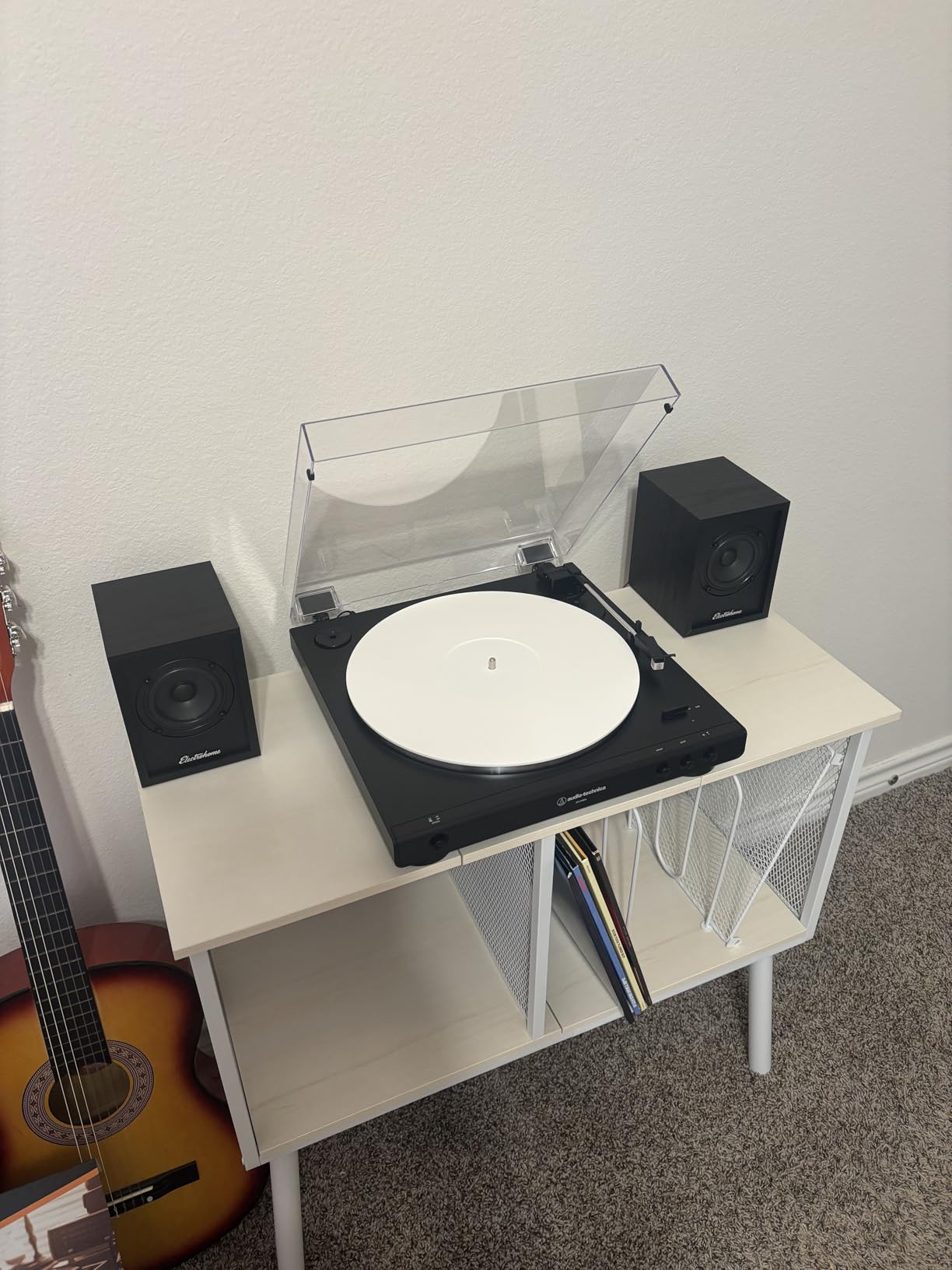 Audio-Technica AT-LP60X-GM Fully Automatic Belt-Drive Stereo Turntable, Gunmetal/Black, Hi-Fidelity, Plays 33-1/3 and 45 RPM Vinyl Records, Dust Cover, Anti-Resonance, Die-Cast Aluminum Platter customer photo 1