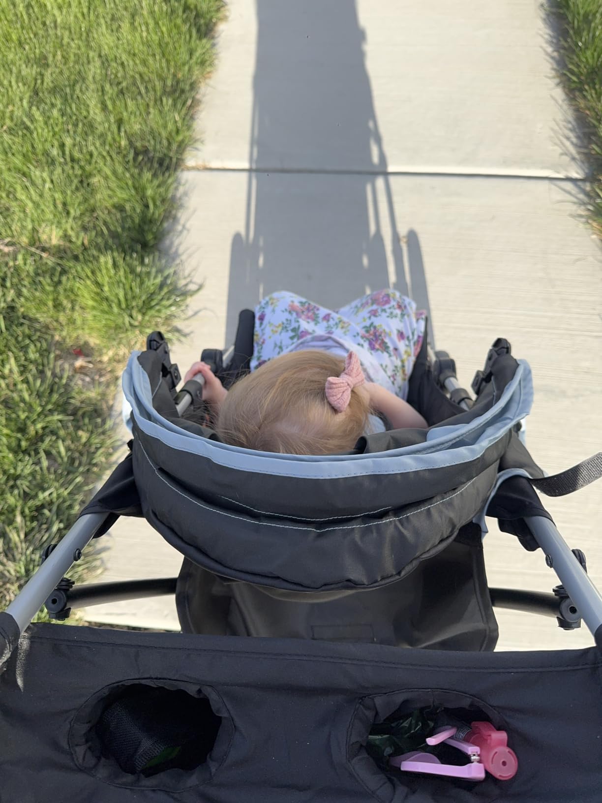 Ingenuity 3D Mini Convenience Stroller - Lightweight Stroller with Compact Fold, Multi-Position Recline, Canopy with Pop Out Sun Visor, Umbrella Stroller for Travel, Gray customer photo 1