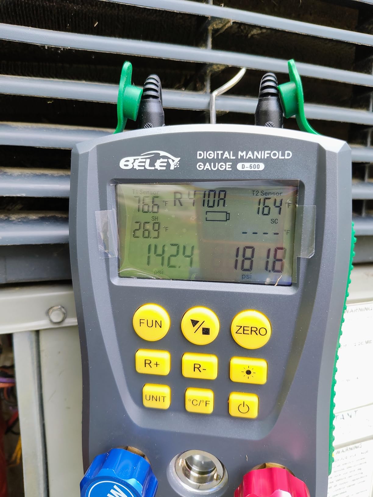 Digital Manifold HVAC Gauge Set 93 Refrigerants Dual Pressure &Temp Test | 2-Way Valve with Temperature Clips and Hoses Vacuum AC Gauges for R1234YF R134A R404A R410A R32 R744（CO₂） customer photo 2