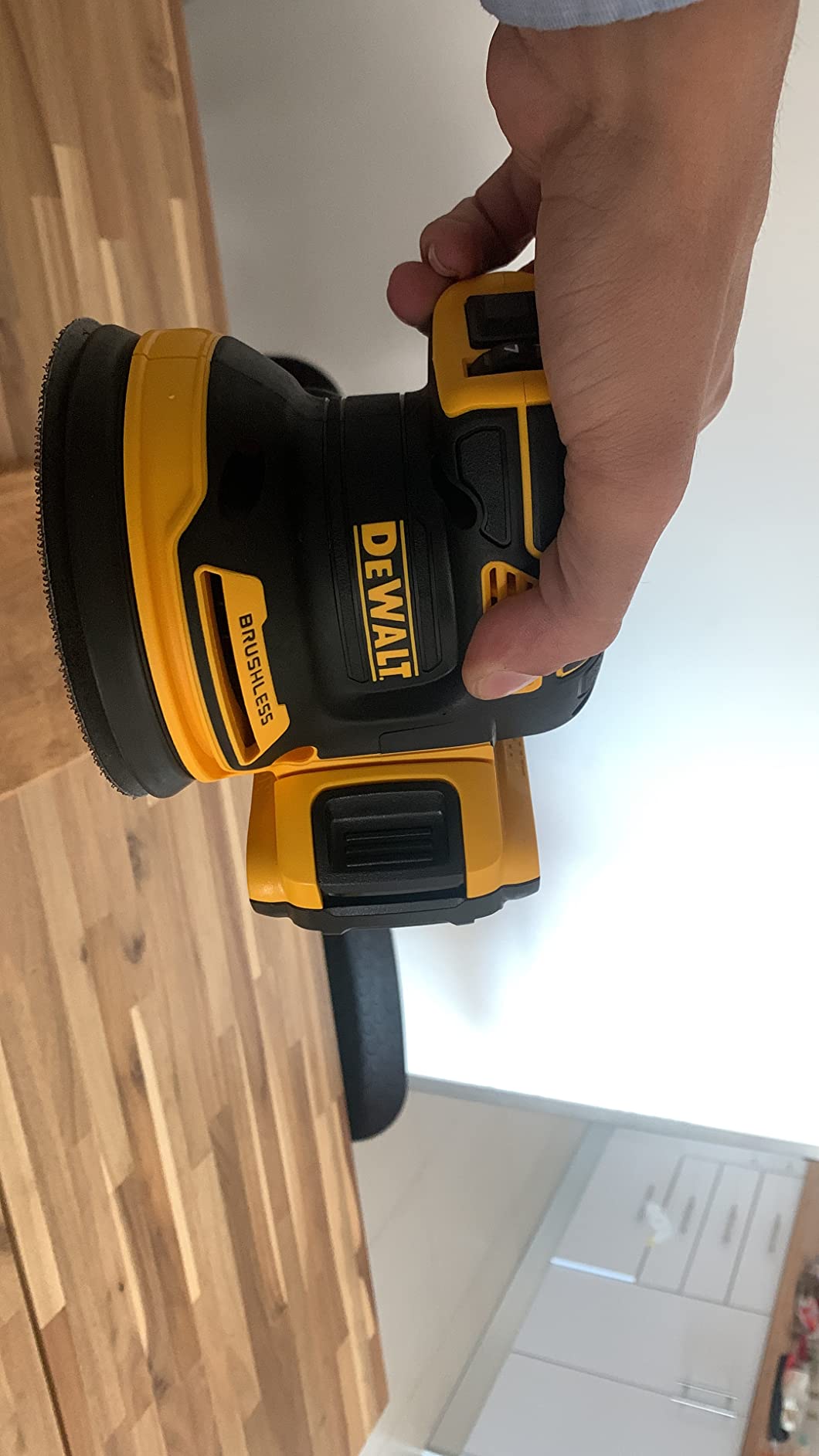DEWALT 20V MAX Orbital Sander Cordless, Battery and Charger Included (DCW210D1) customer photo 2