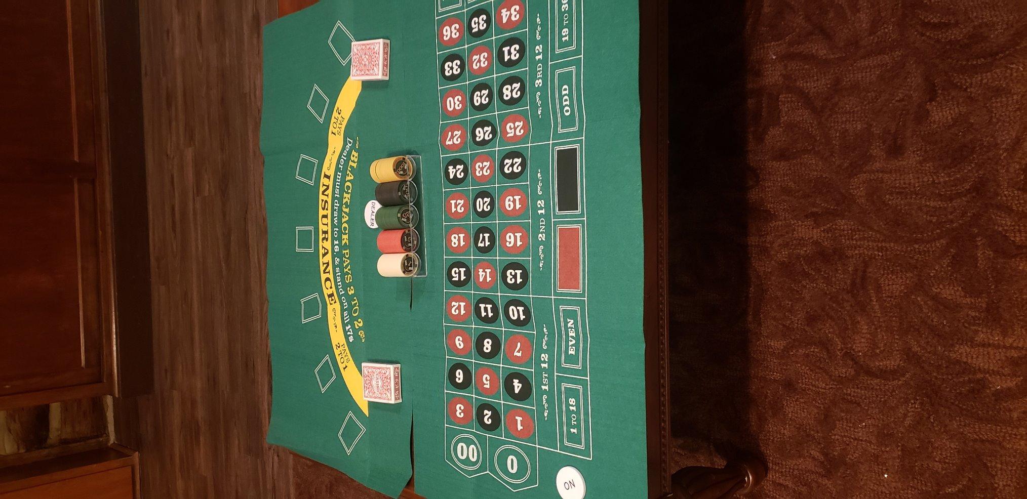 Brybelly Casino Night 4-in-1 Complete Game Set with Felts, Wheel, 100 Chips, Dice & Cards for Blackjack, Craps, Roulette & Texas Hold'em customer photo 2