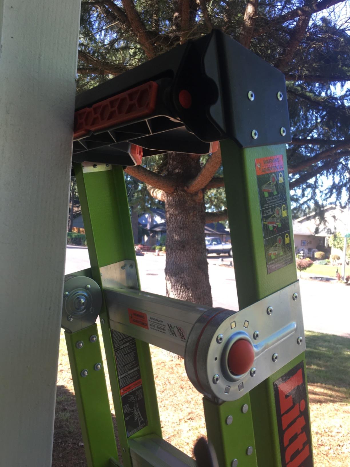 Little Giant Ladders, King Kombo, Professional, 6 Ft. A Frame, 10 Ft. Extension, Fiberglass, Type 1AA, 375 lbs Weight Rating, (13610-001) customer photo 2