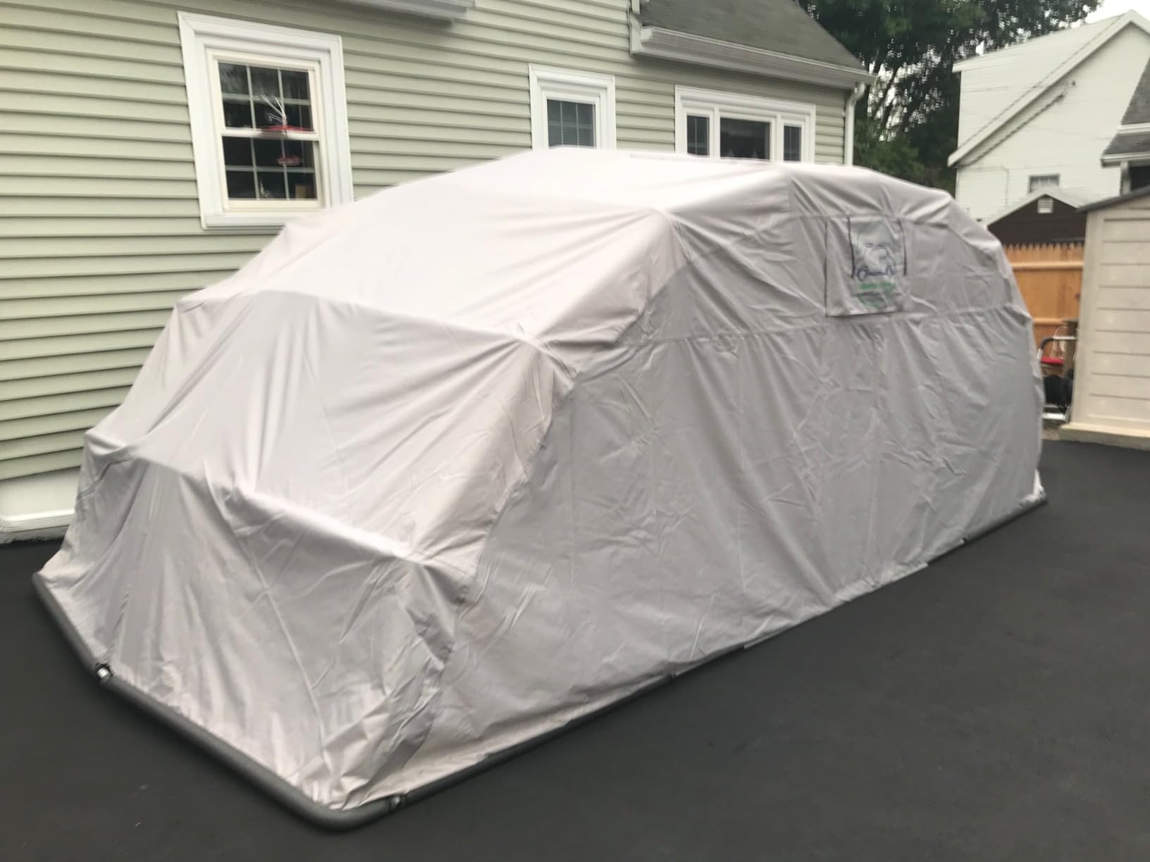 Ikuby Retractable Carport - Foldable Lockable Car Shelter, Heavy Duty All Weather Portable Garage for Cars and SUVs customer photo 1