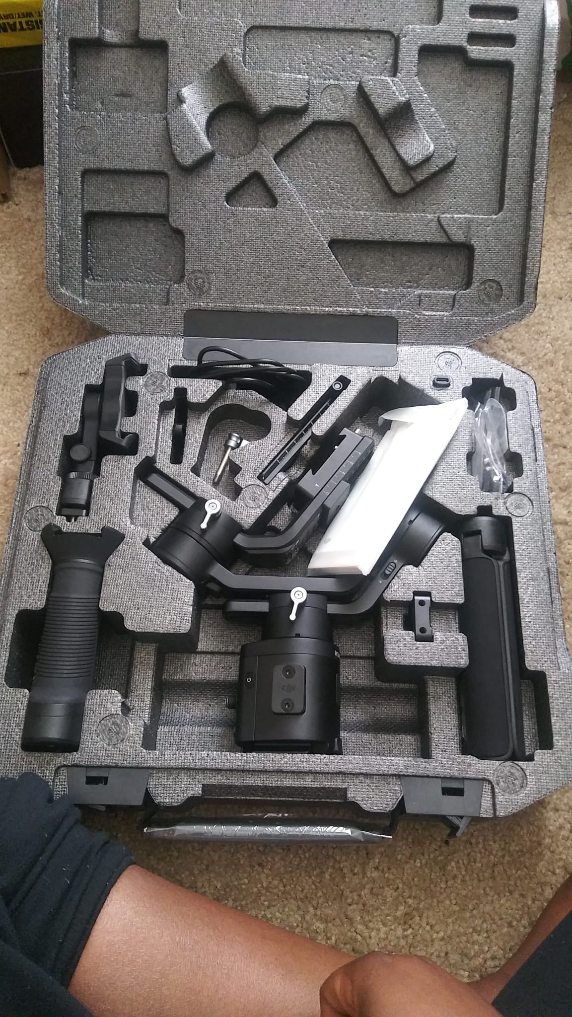 Ronin-SC 3-Axis Gimbal Stabilizer, Grey (CP.RN.00000040.01) customer photo 2