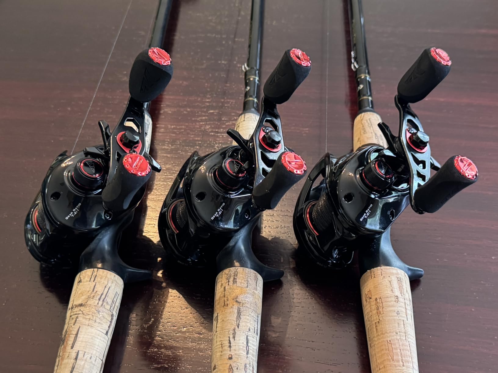 KastKing Royale Legend II Baitcasting Reels, New Compact Design Baitcaster Fishing Reel, 17.64LB Carbon Fiber Drag, Cross-Fire 8 Magnet Braking System, Available in 5.4:1 and 7.2:1 customer photo 2