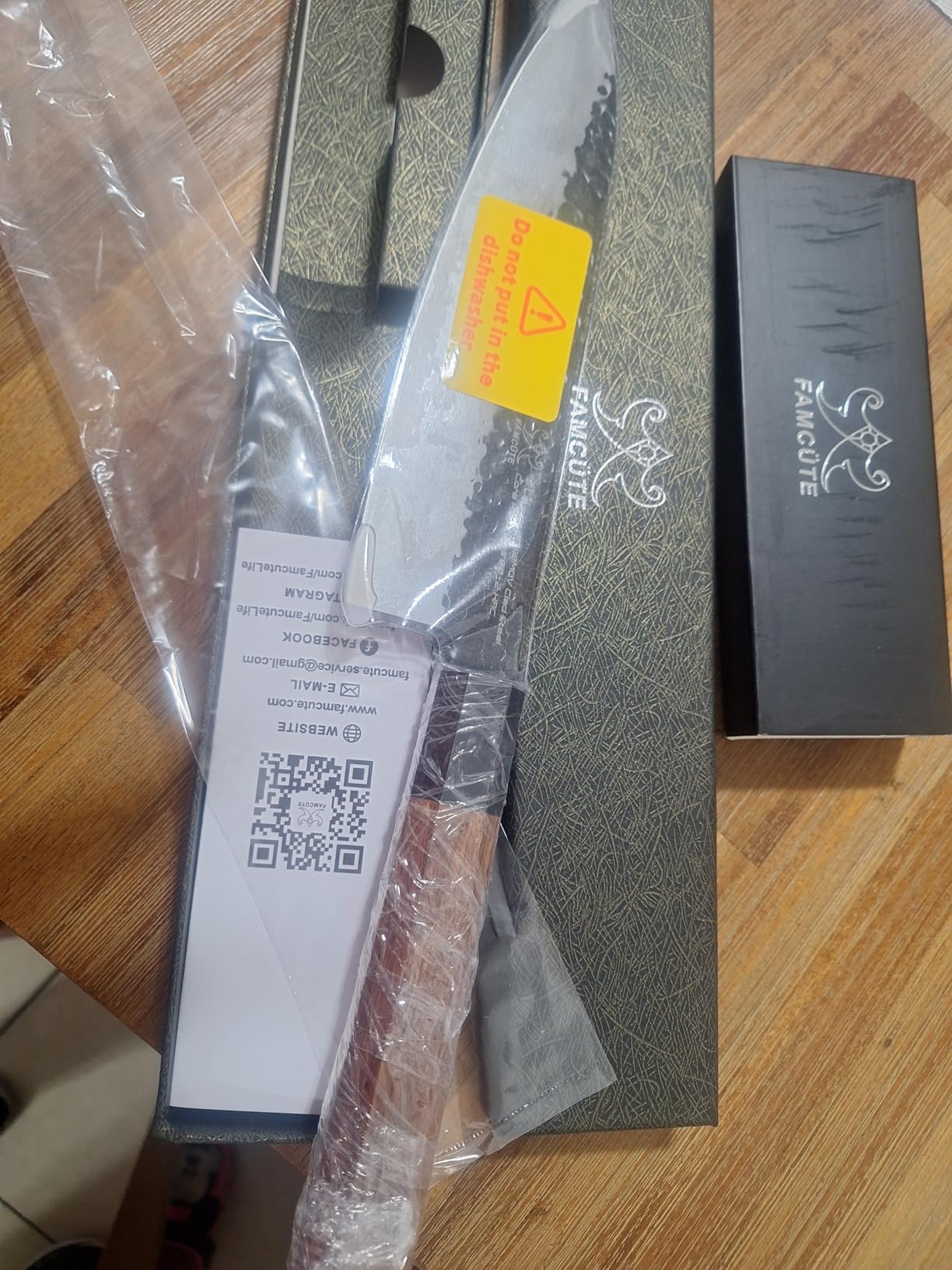FAMCÜTE 8 Inch Japanese Knife, Hand Forged 5 Layers High Carbon 9CR18MOV Steel Rosewood Handle Chef Knife, Ultra Sharp Durable Professional Kitchen Knife, A Thoughtful Mothers Day Gifts for Mom customer photo 1