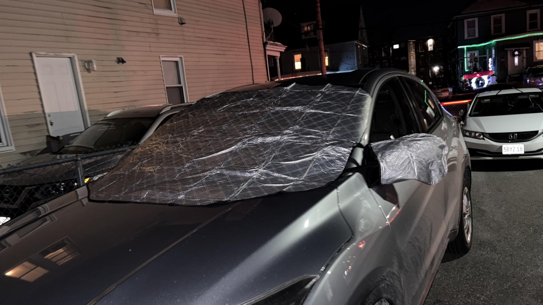 Gintenco Car Windshield Snow Cover, Frost Ice Windscreen Covers with Magnetic Edges, 4 Layers Thickness Snow Protector Covers with Side Mirrors Cover Easy to Use for Car SUV CRV Trucks (Small) customer photo 1