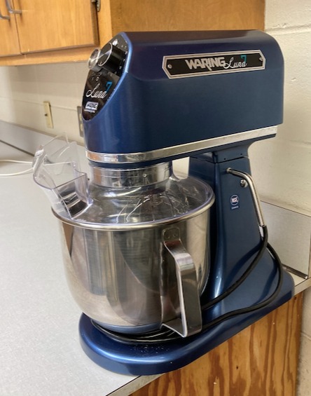 Waring Commercial Planetary 7 Quart Large Stand Mixer, Tilt Head, Countertop Chef Professional Restaurant Industrial Grade, Stainless Steel Bowl, WSM7L, 1/2 HP 120V customer photo 1