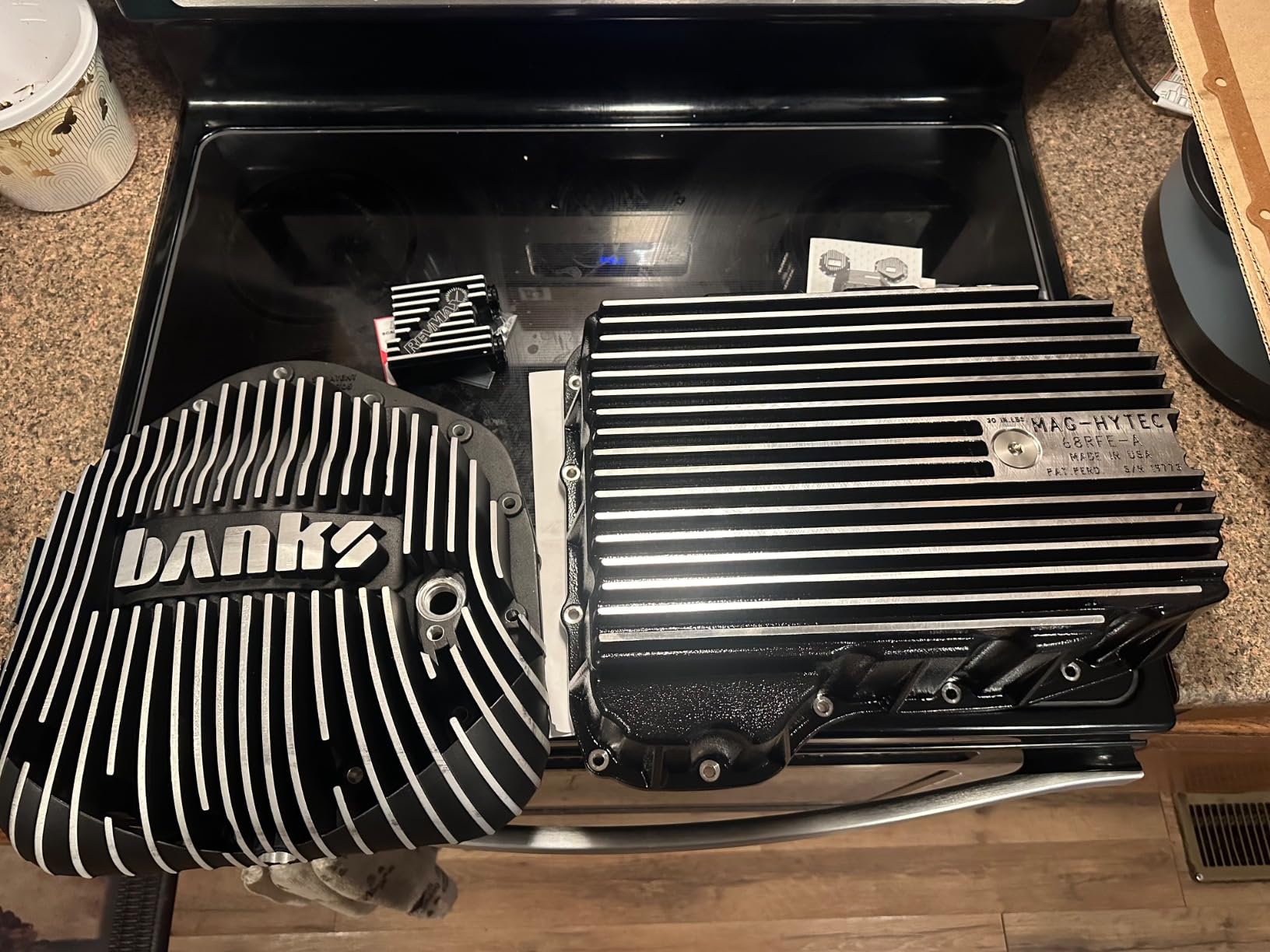 Banks Power - 01-18 GM/RAM Black Differential Cover Kit 11.5/11.8-14 Bolt (19249) customer photo 2