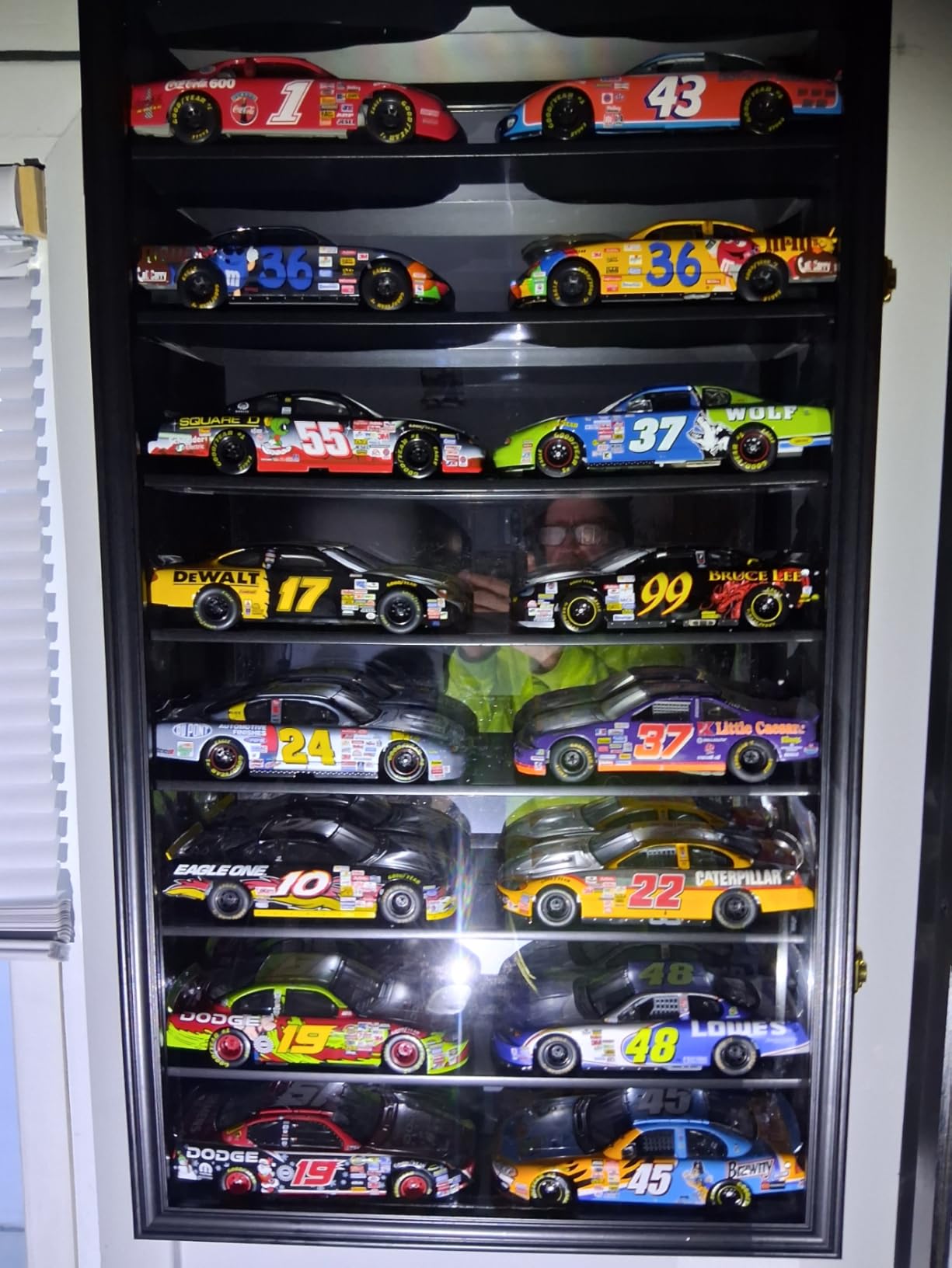 Display Case for 1:24 - 1:18 Scale Diecast Toy Model Cars Wheels Storage Showcase, 98% UV Protection, 4mm Thick Acrylic (Clear 1:18 Scale - 12 Slots) Hot Gifts customer photo 1