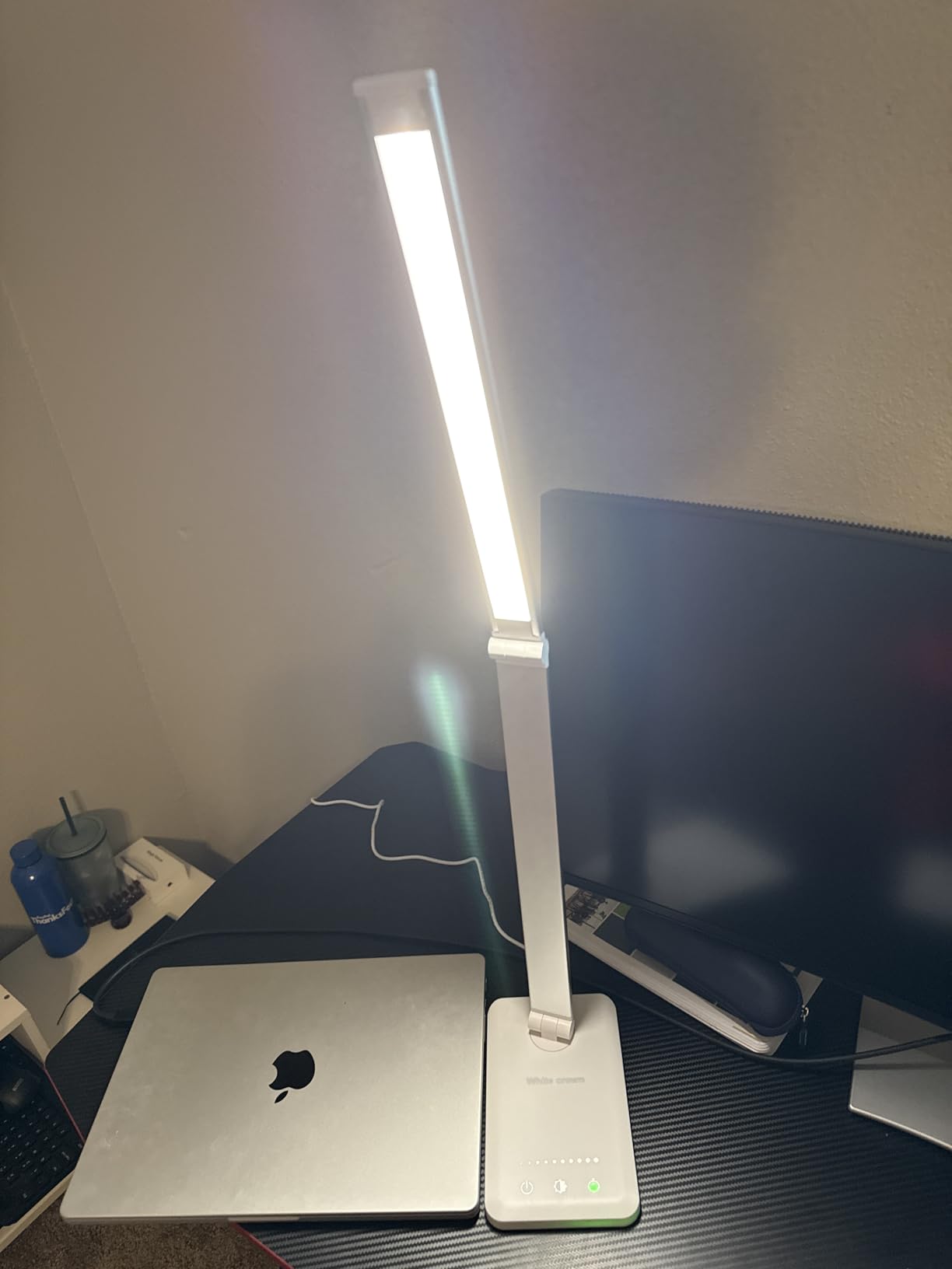 White Crown LED Desk Lamp Dimmable Table Lamp Reading Lamp with USB Charging Port, 5 Lighting Modes, Sensitive Control, 30/60 Minutes Timer (White, First-Generation) customer photo 1