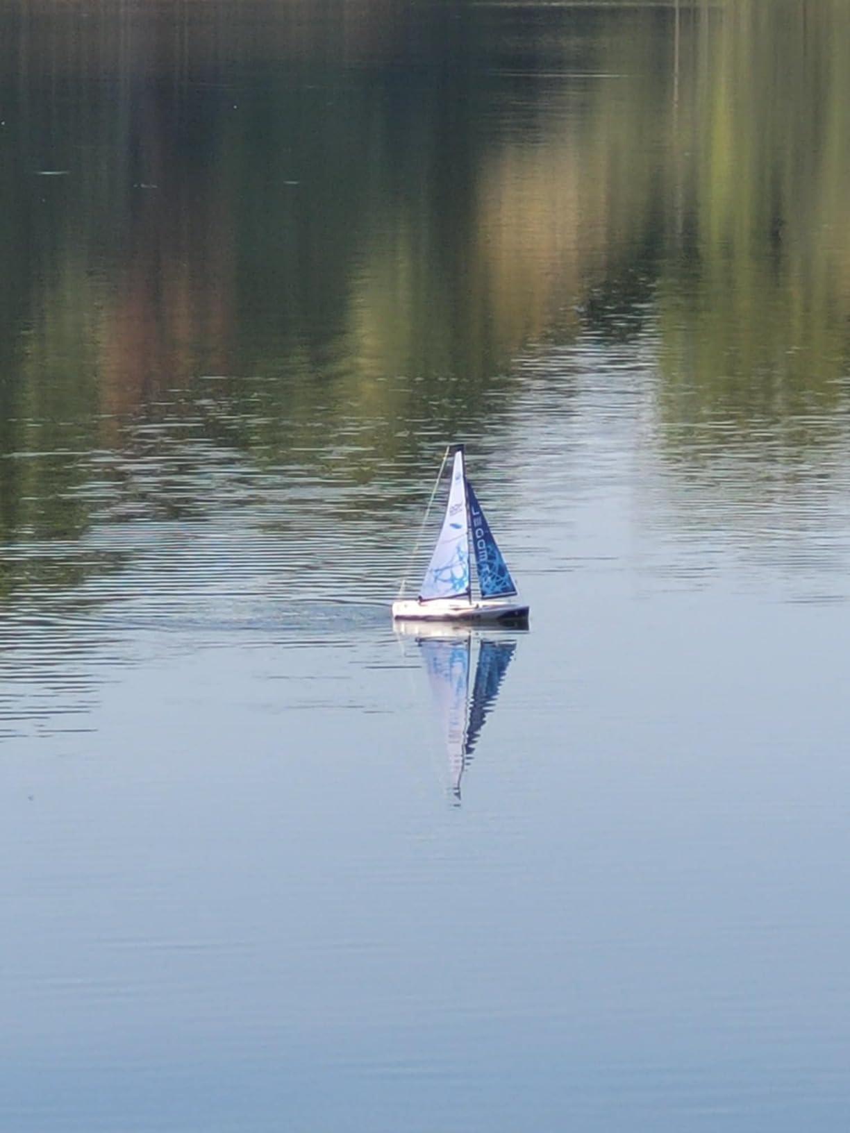 PLAYSTEM Voyager 400 RC Controlled Wind Powered Sailboat - 26