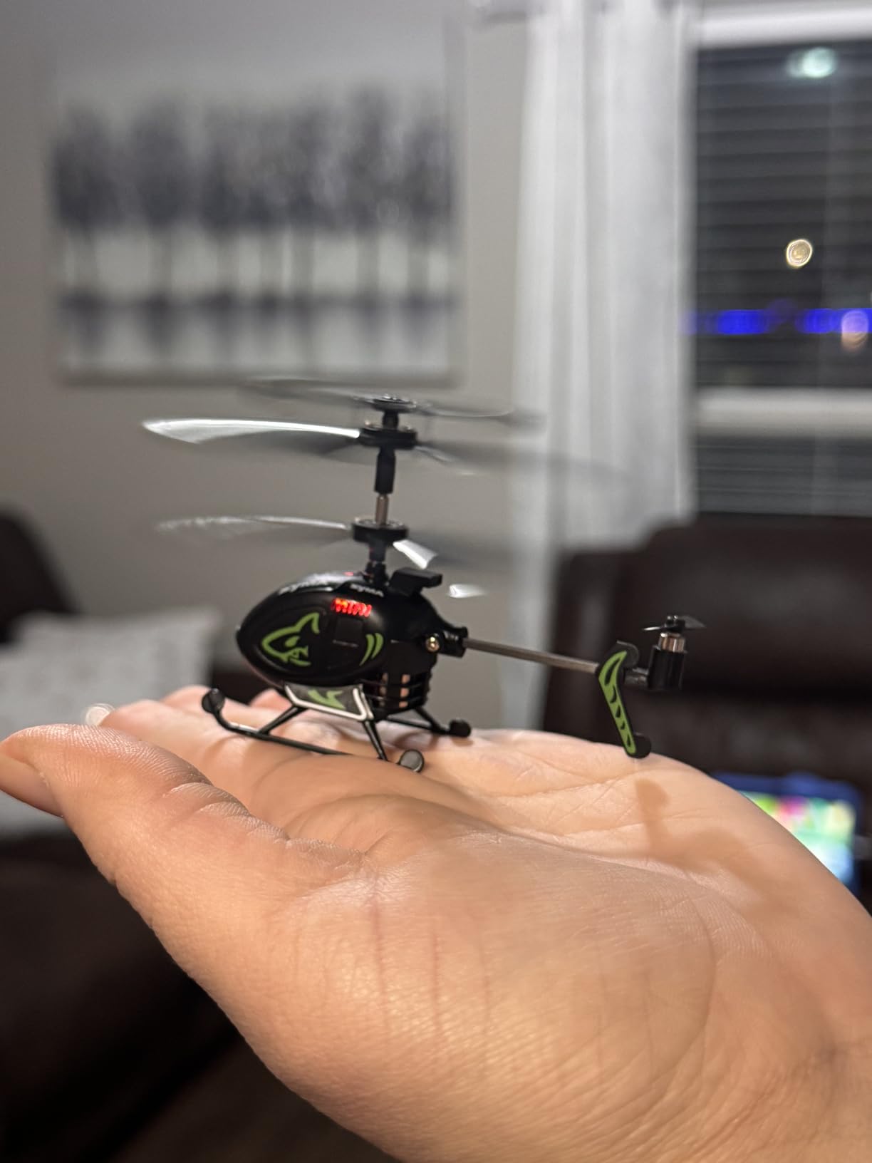 SYMA S100 Mini RC Helicopter with Gyro Stabilizer, Altitude Hold, 3.5 Channel, 5-7 Min Flight Time, Remote Control Helicopter Toy for Boys and Girls customer photo 2