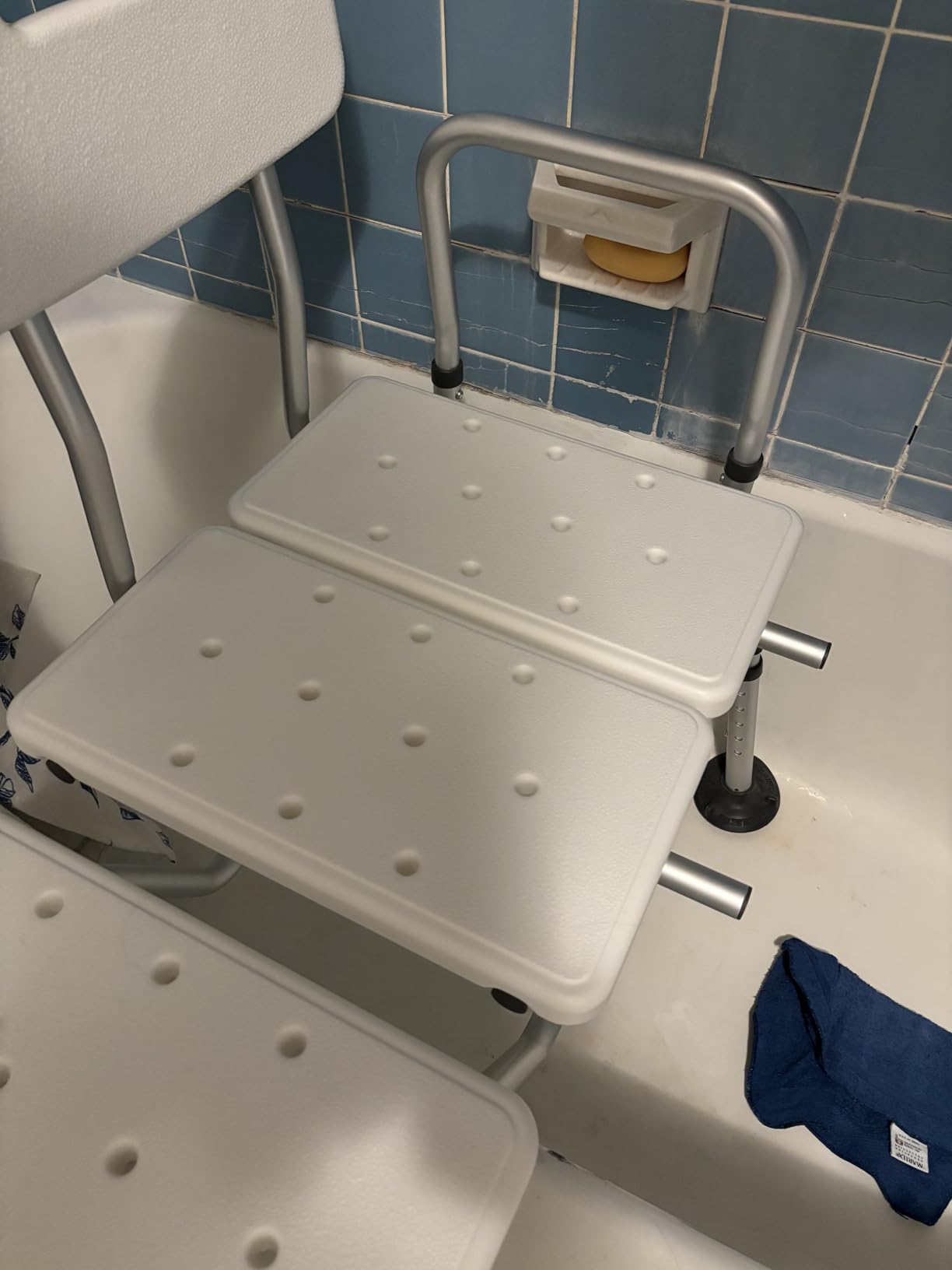 Drive Medical Splash Defense Tub Transfer Bench for Bathtub - U-Shaped Shower Curtain Guard - Adjustable Height - Reversible Design - 400 Lb Capacity - Safe Bathing Aid customer photo 1