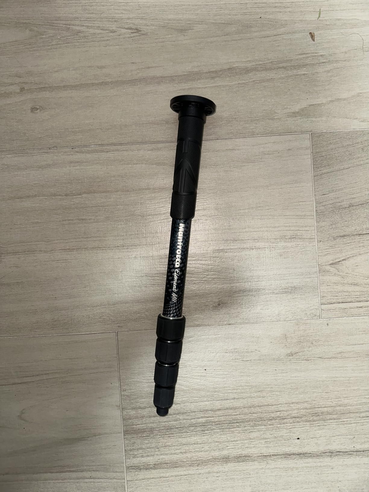Manfrotto Element MII MMELMIIA5BK Lightweight 5-Section Aluminium Travel Camera Monopod customer photo 2