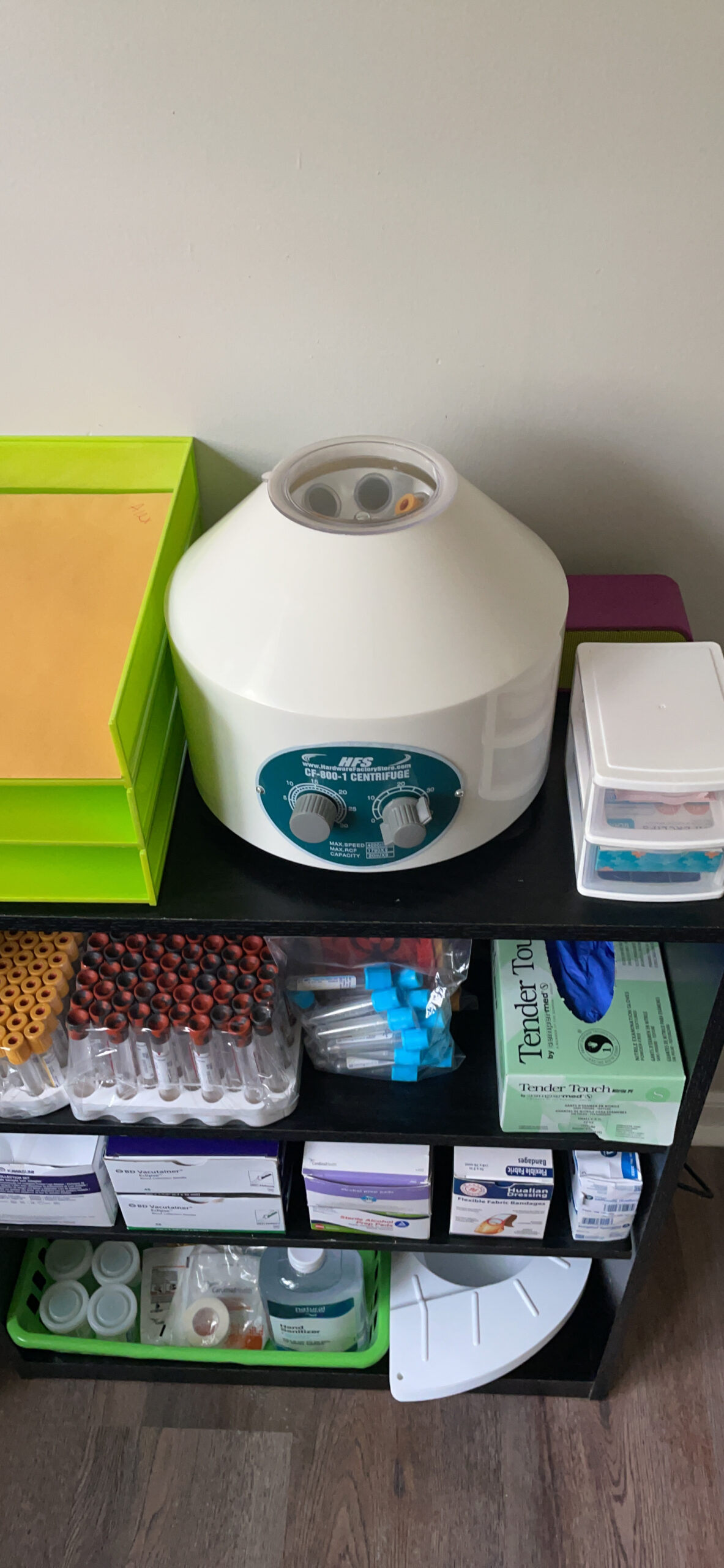 Desktop Electric Lab Laboratory Centrifuge Machine Lab Medical Practice w/Timer and Speed Control - Low Speed, 4000 RPM, Capacity 20 ML x 6-110v by CALU LUKY customer photo 1