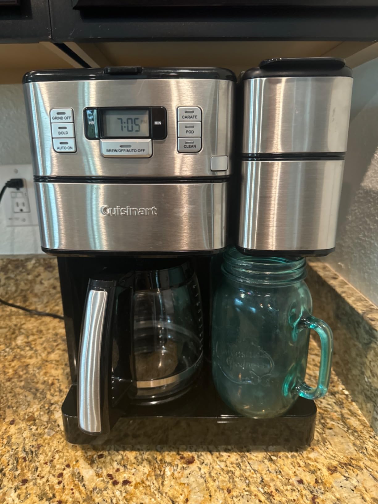 Cuisinart Coffee Center Grind and Brew Plus, Built-in Coffee Grinder, Coffeemaker and Single-Serve Brewer with 6oz, 8oz and 10oz Serving Size, Black/Silver, SS-GB1NAS customer photo 1