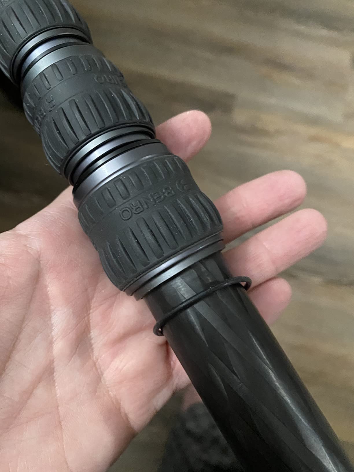 3 Legged Thing MSD46C Carbon Fiber Monopod - 6-Section Lightweight Travel Monopod customer photo 2