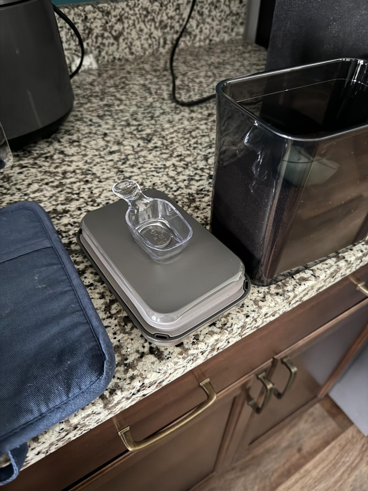 OXO Steel POP Coffee Container with Scoop - 1.7 Qt for Coffee, Tea and More, Grey customer photo 1
