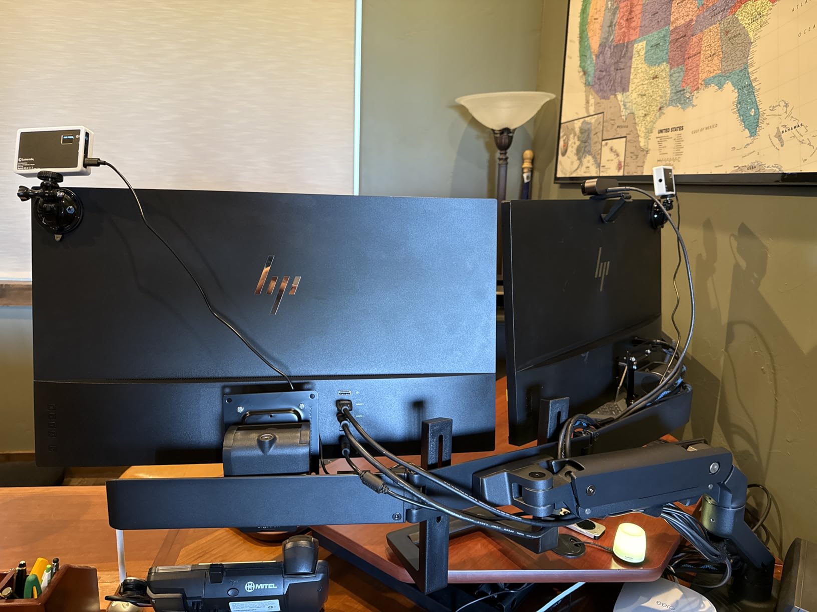 Ergotron - HX Dual Monitor Arm, VESA Desk Mount - for 2 Monitors Up to 32 Inches, 5 to 17.5 lbs Each - Matte Black customer photo 2