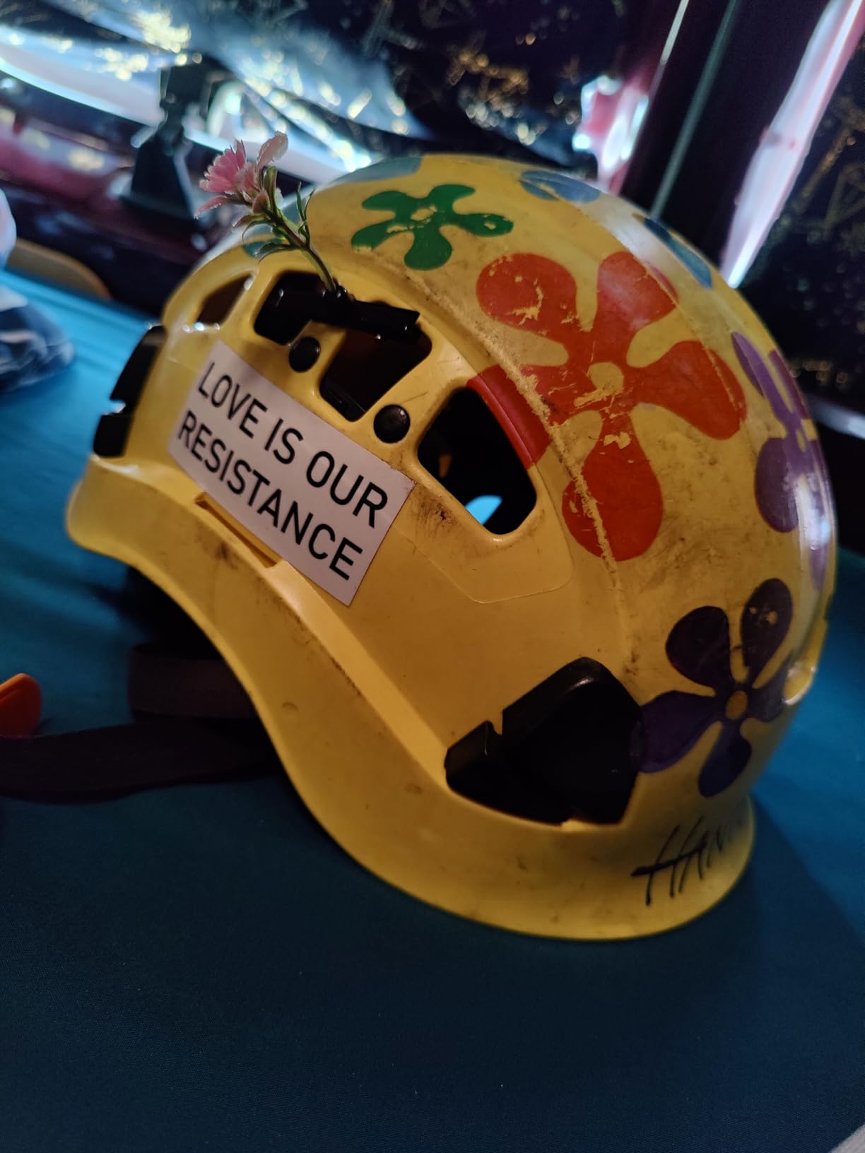 Jackson Safety CH400V Climbing-Style Hard Hat - Vented Construction Helmet with Chin Strap & Cup - ANSI Z89.1 & OSHA Compliant customer photo 1