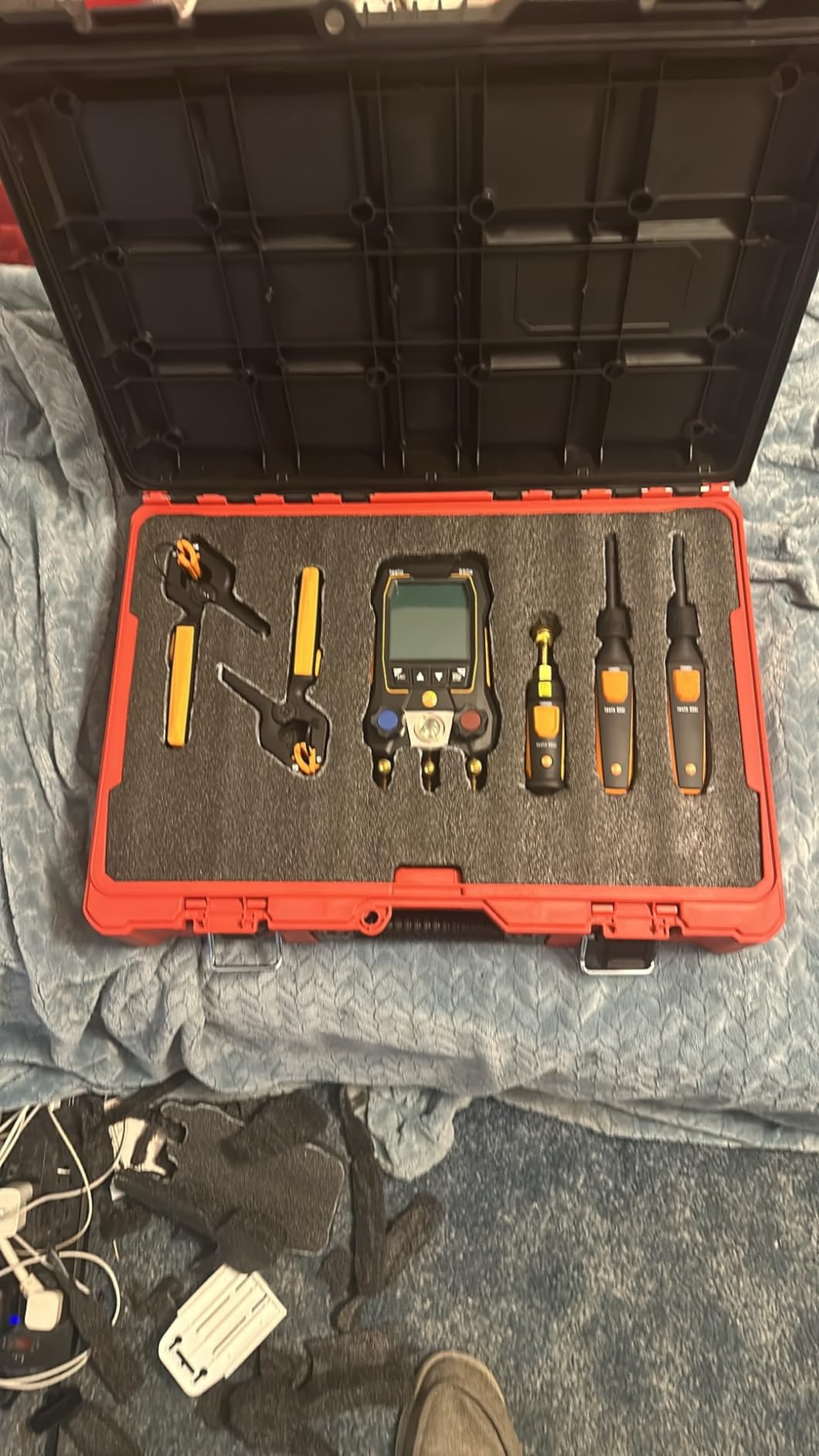 testo 550s AC Manifold Gauge Set with Bluetooth, 2 Wired Temperature Clamp Probes, Superheat/Subcooling customer photo 2