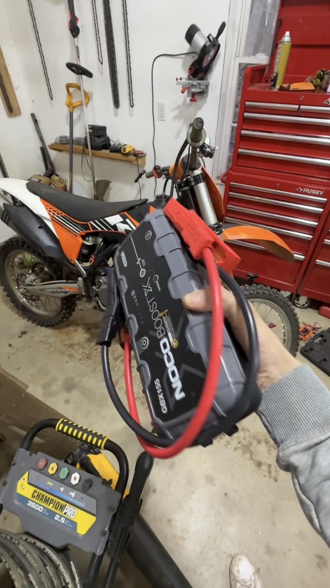 NOCO Boost X GBX155: 4250A UltraSafe Jump Starter - 12V Lithium Battery Booster Pack for 10.0L Gas and 8.0L Diesel Engines customer photo 1