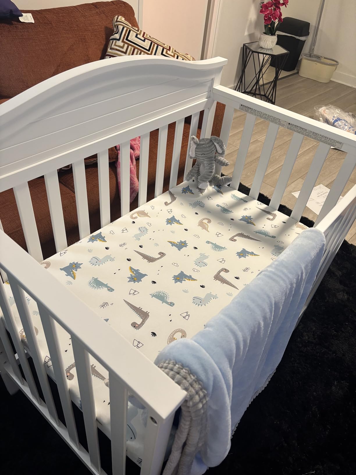 Graco Stella 4-in-1 Convertible Mini Crib with Bonus Mattress - Includes Bonus 2.75 Inch Thick Mattress with Water-Resistant Cover, Converts to Twin Bed, Ideal Crib for Small Spaces (White) customer photo 2