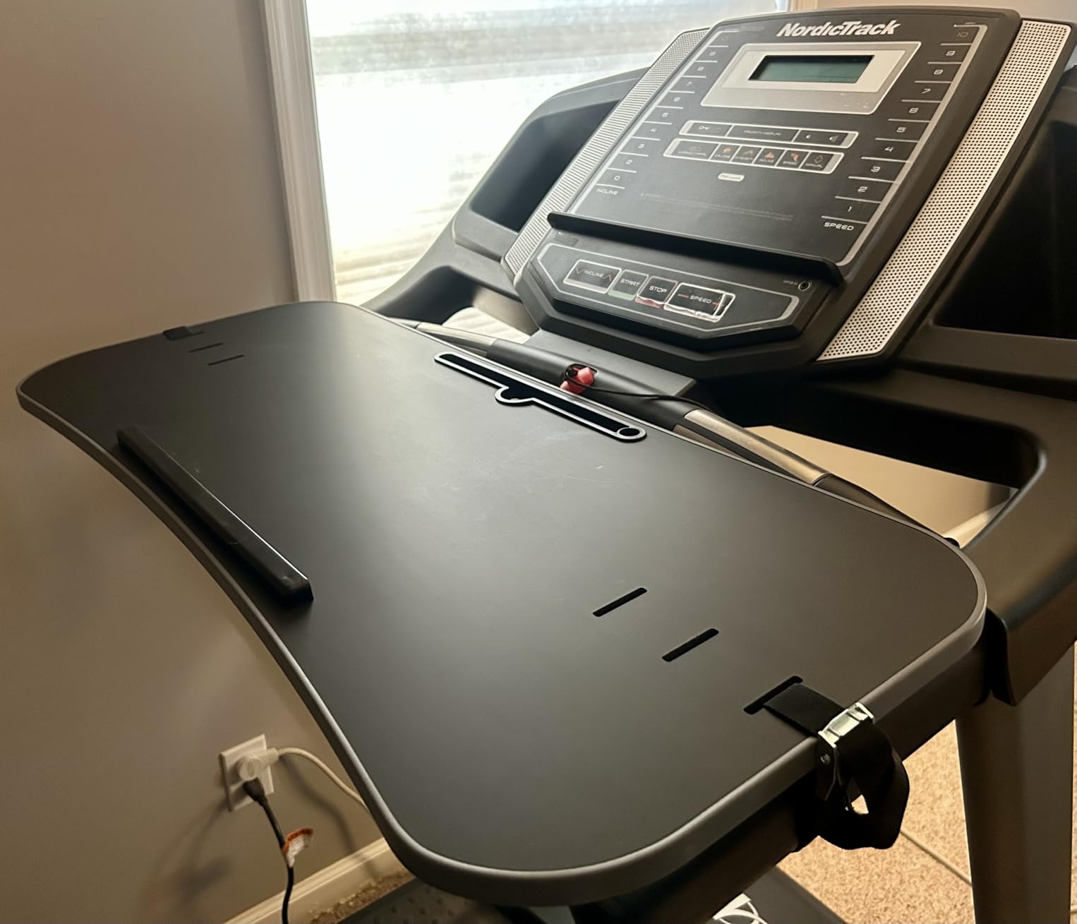 Miden Treadmill Desk Attachment, Universal Laptop Desk for Walking Treadmill, Ergonomic Workstation for Home Office Walking Pad customer photo 1