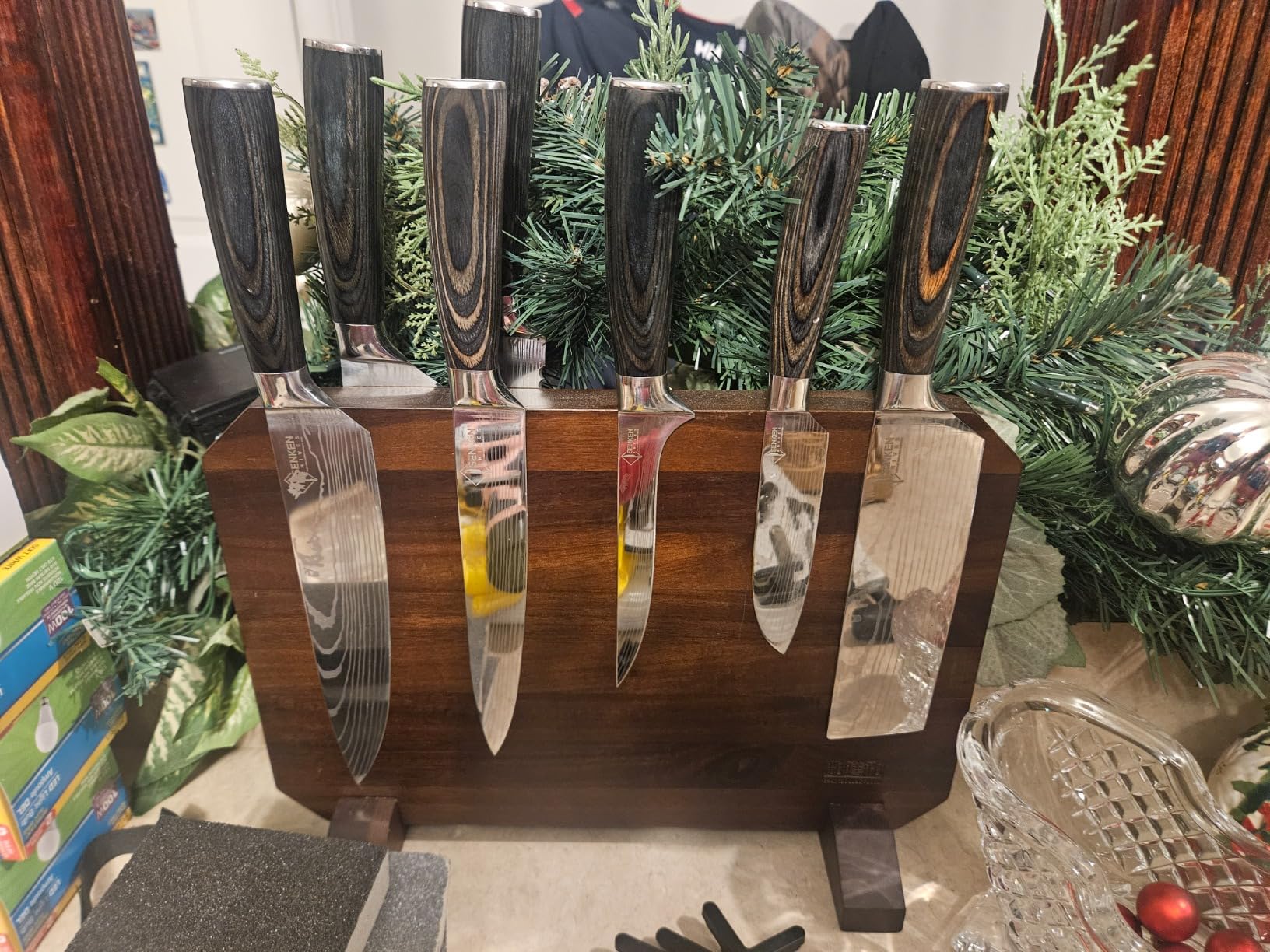 SENKEN 8-piece Premium Japanese Kitchen Knife Set with Laser Damascus Pattern - Imperial Collection - Chef's Knife, Santoku, Bread, Paring & More, Ultra Sharp for Very Fast Cutting customer photo 1