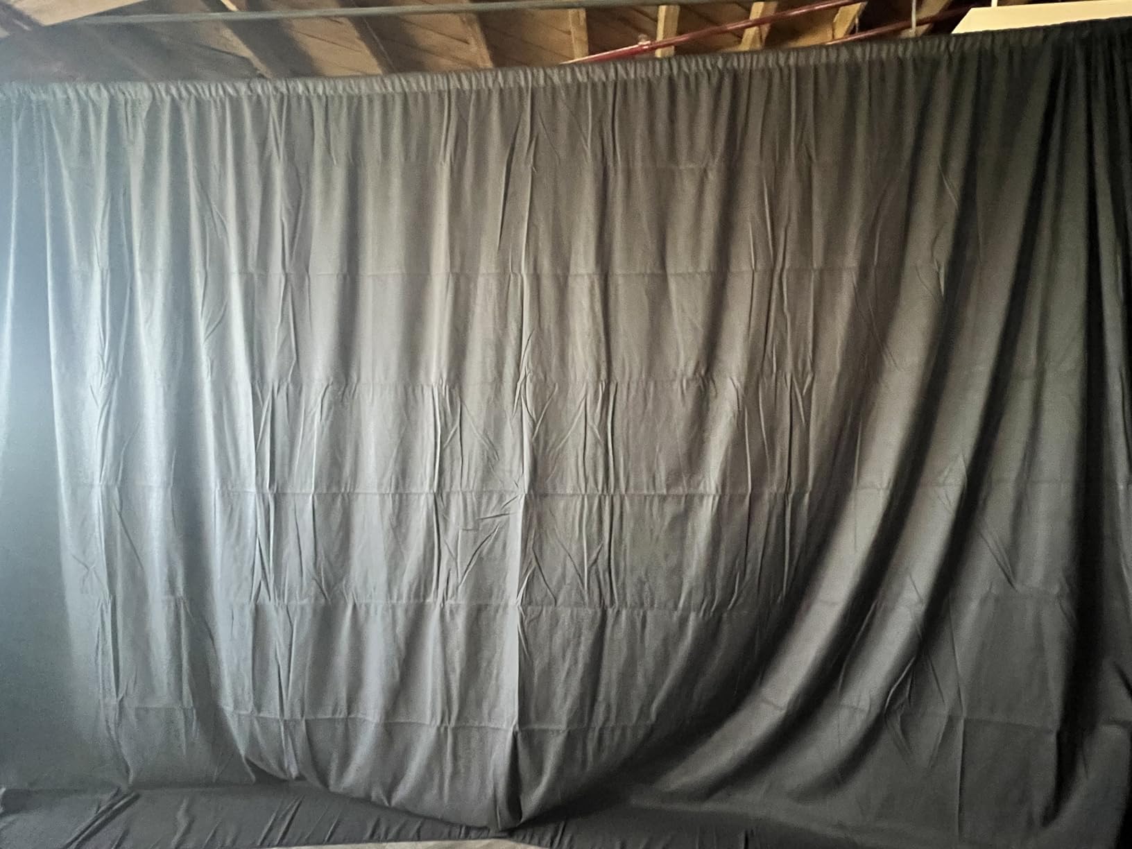 CPLIRIS 10x20ft Green Screen Backdrop for Photography, Dual-Size Dual-Pocket Design Chromakey Background for Photoshoot, Game Steaming, Zoom Meeting with Both Options of 10 ft and 20 ft in Width customer photo 1