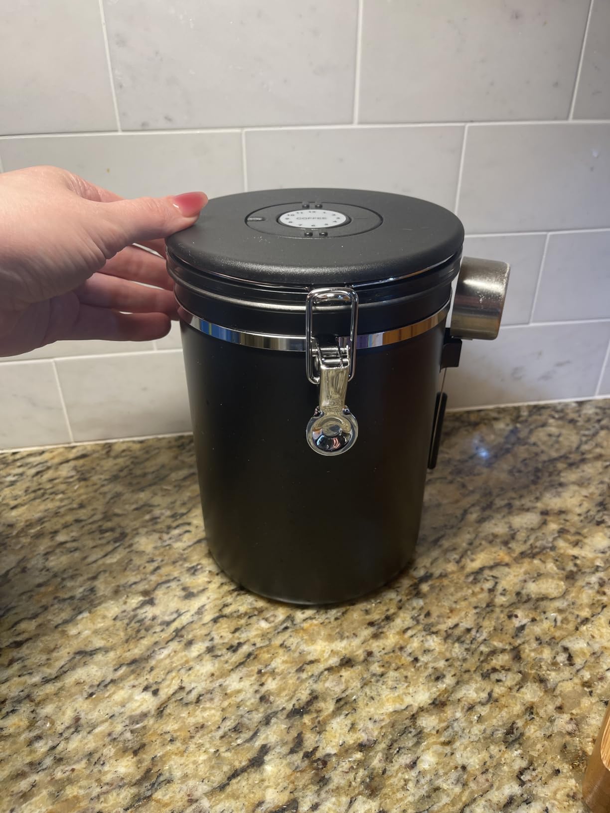 Coffee Canister Airtight 35OZ Large, Coffee Storage Container Stainless Steel Air Tight Coffee Jar with Scoop, Date Tracker and CO2 Release Valve for Beans, Ground, Tea, Flour, Cereal and Sugar, 2.8L customer photo 1