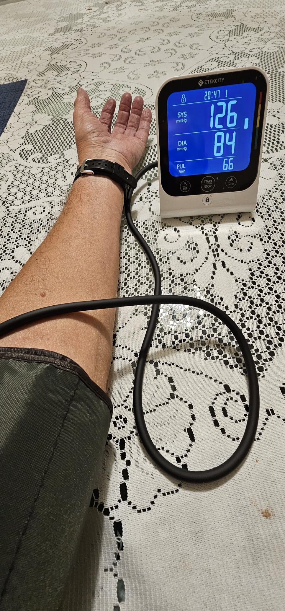 Etekcity Bluetooth Blood Pressure Monitor, FSA-HSA Eligible, Smart Upper Arm Automatic BP Machine with App, Wide Cuff 8.6
